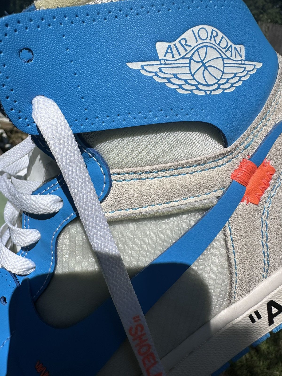 Jordan Brand *Final Price Drop* Air Jordan 1 OFFWHITE UNC Size US 11 / EU 44 - 17 Thumbnail