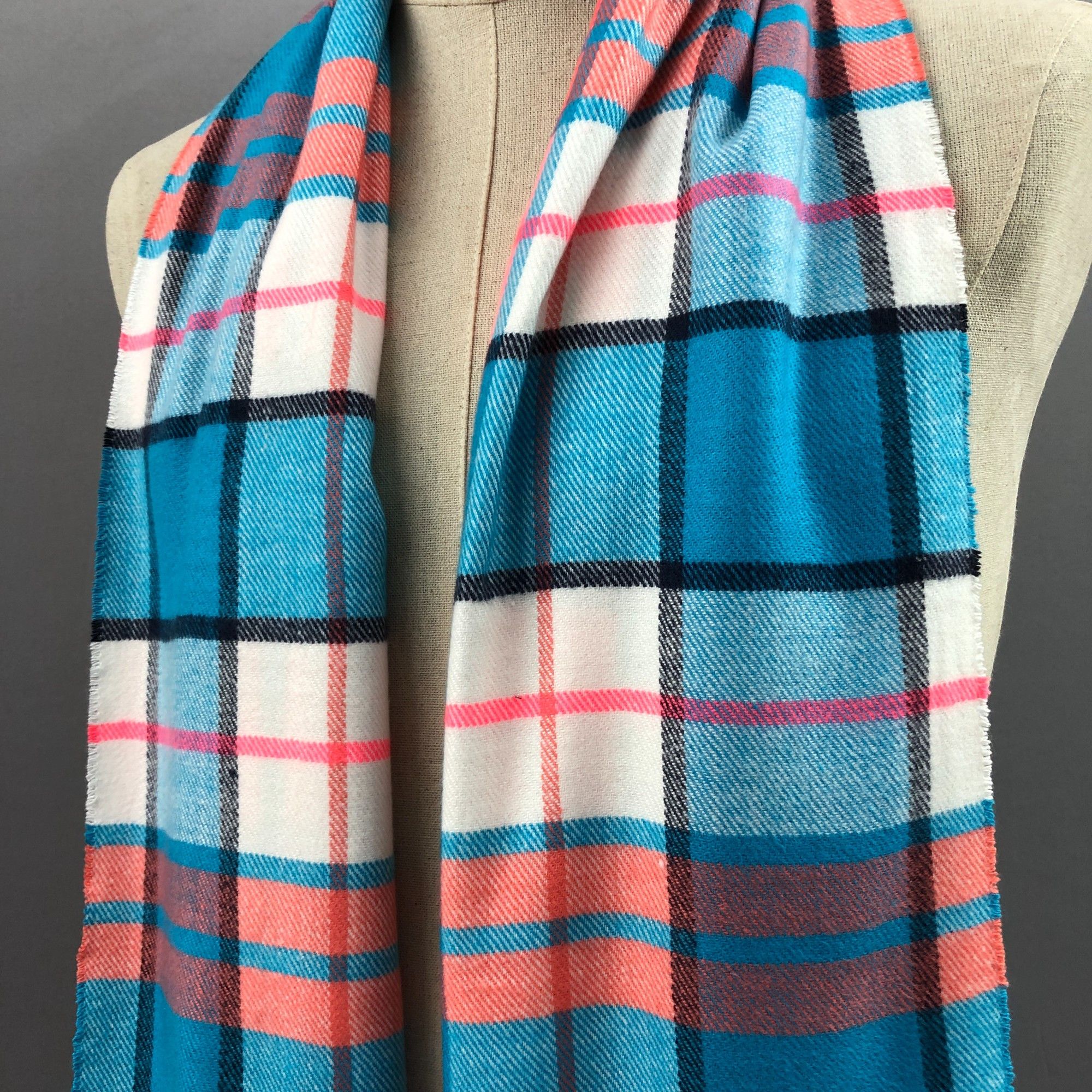 Gap Vintage Gap Scarf Muffler Wool Plaid Tartan Check Scarves Size ONE SIZE - 3 Thumbnail