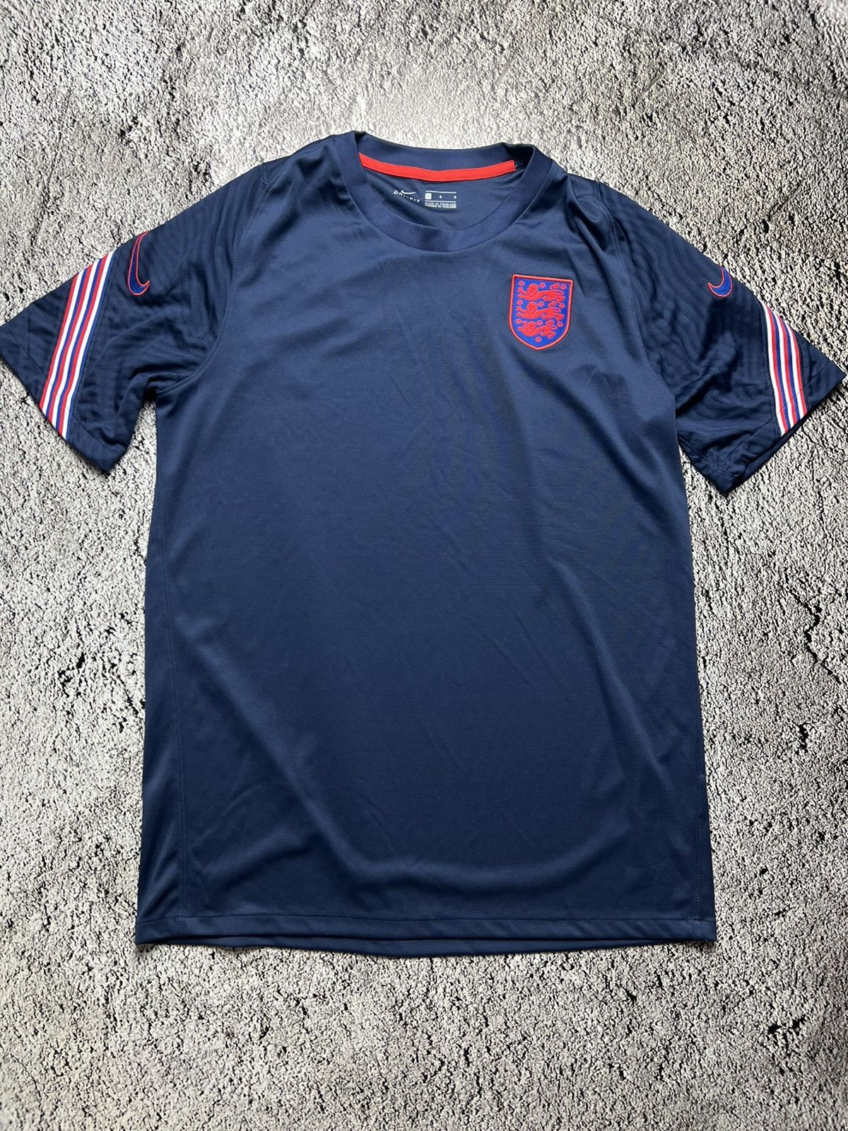 Nike 2020 nike England national football team pre game jersey Size US L / EU 52-54 / 3 - 1 Thumbnail
