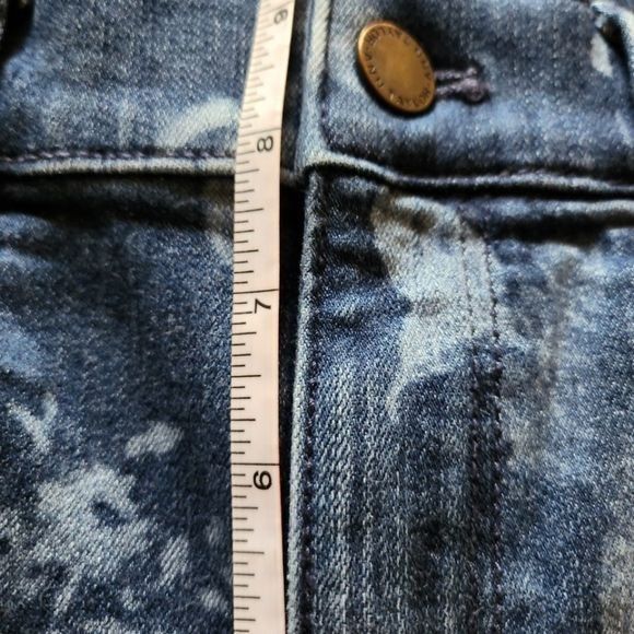 Ann Taylor Ann Taylor The Skinny Crop Curvy Fit Floral Sz. 4 Blue Jeans Size 27" / US 4 / IT 40 - 8 Thumbnail