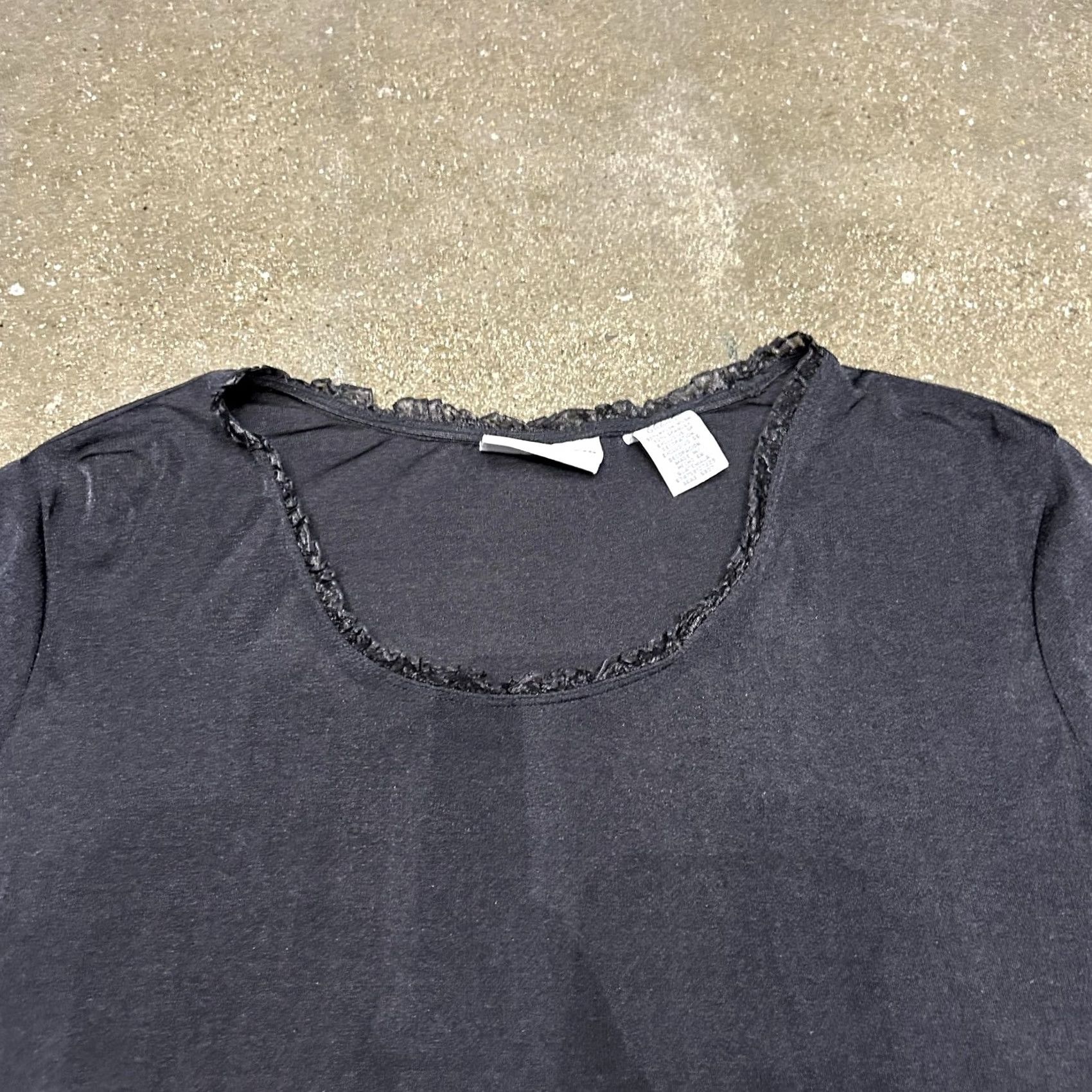 Vintage Jaclyn Smith Shirt Womens XL Black Ruffle Scoop Neck Short Sleeve Basic Top Size XL / US 12-14 / IT 48-50 - 2 Thumbnail