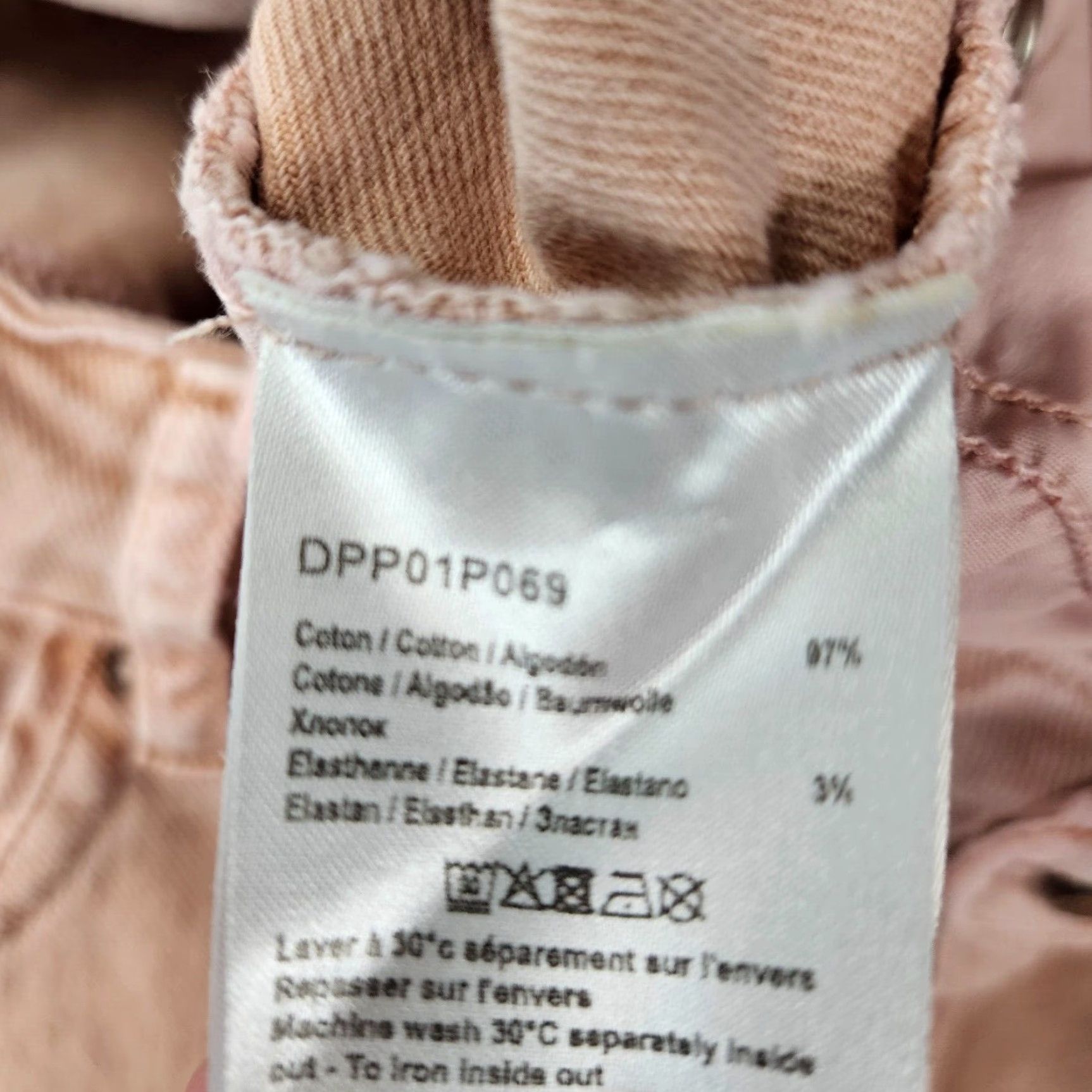 Gerard Darel Gerard Darel Womens Jeans 42 Pink High Rise Tapered Leg Denim Cotton Blend Regular Inseam 27.5" - 16" Waist Womens Jeans Pink High Rise Tapered Leg Size 28" / US 6 / IT 42 - 8 Thumbnail