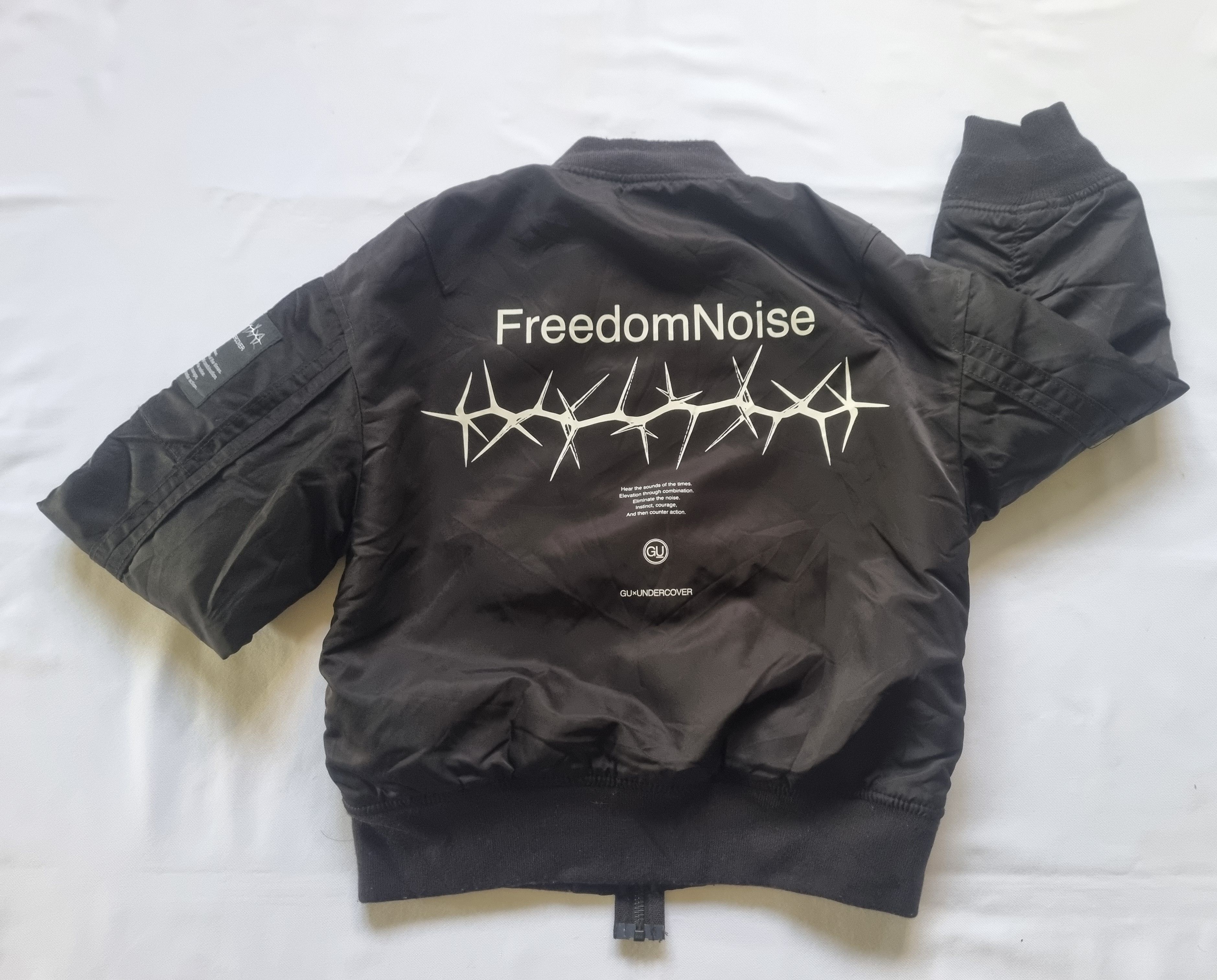 Japanese Brand × Jun Takahashi × Undercover Undercover X GU Freedom Noise Bomber Jacket For Small Boys Size US XXS / EU 40 - 15 Thumbnail
