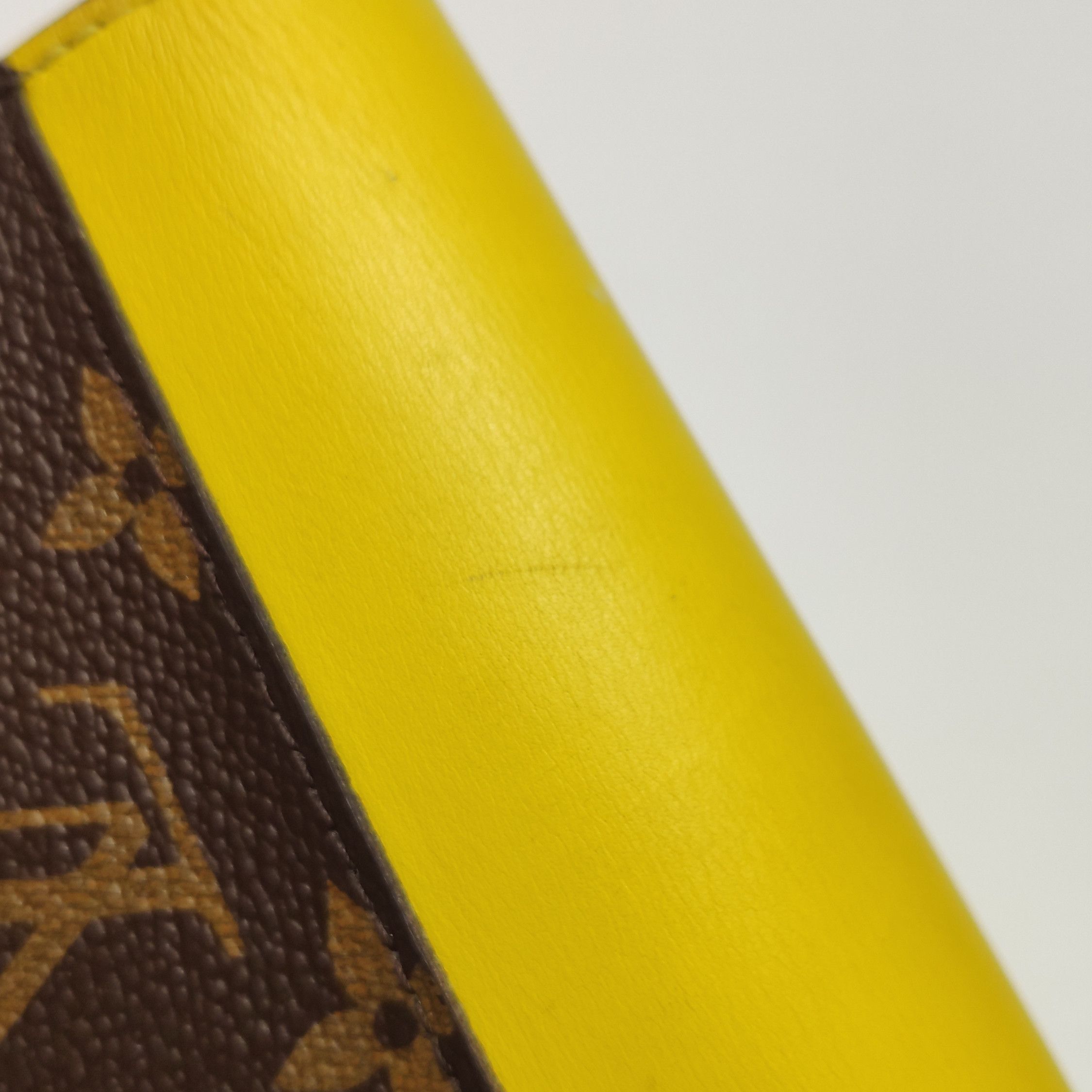 Louis Vuitton Louis Vuitton (LV) Sarah leather monogram snap wallet -y250 Size ONE SIZE - 8 Thumbnail