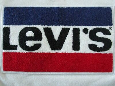 Levi's Levi's Chenille Patch Logo T-Shirt Size US M / EU 48-50 / 2 - 2 Thumbnail