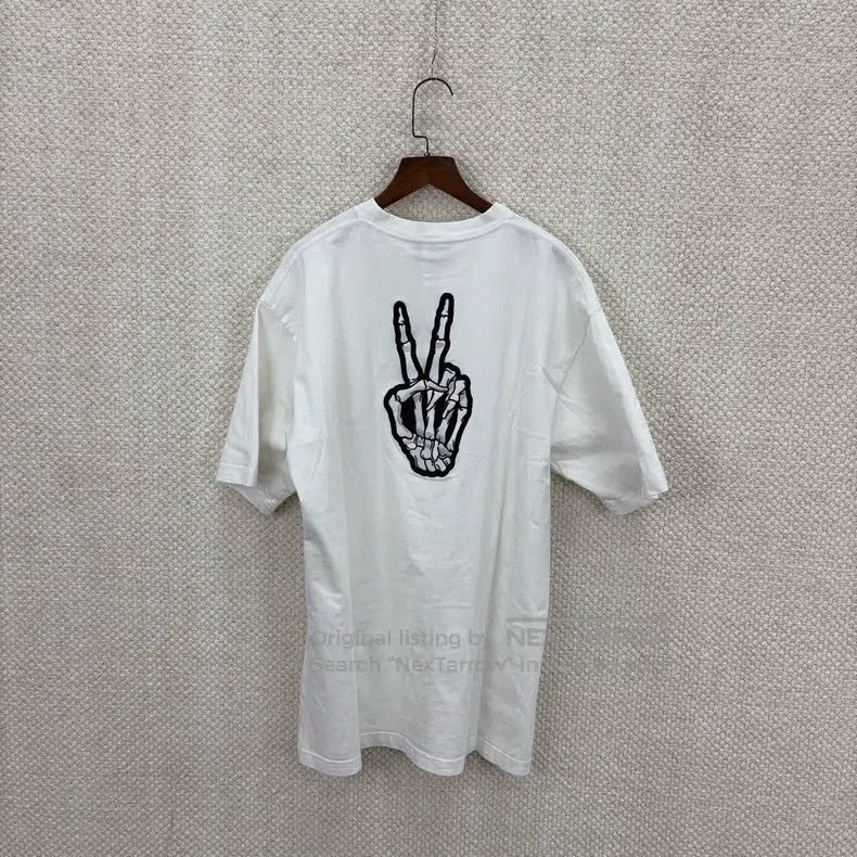 Balenciaga Balenciaga Short Sleeve T-Shirt with Smile Pattern Size US XXS / EU 40 - 2 Thumbnail