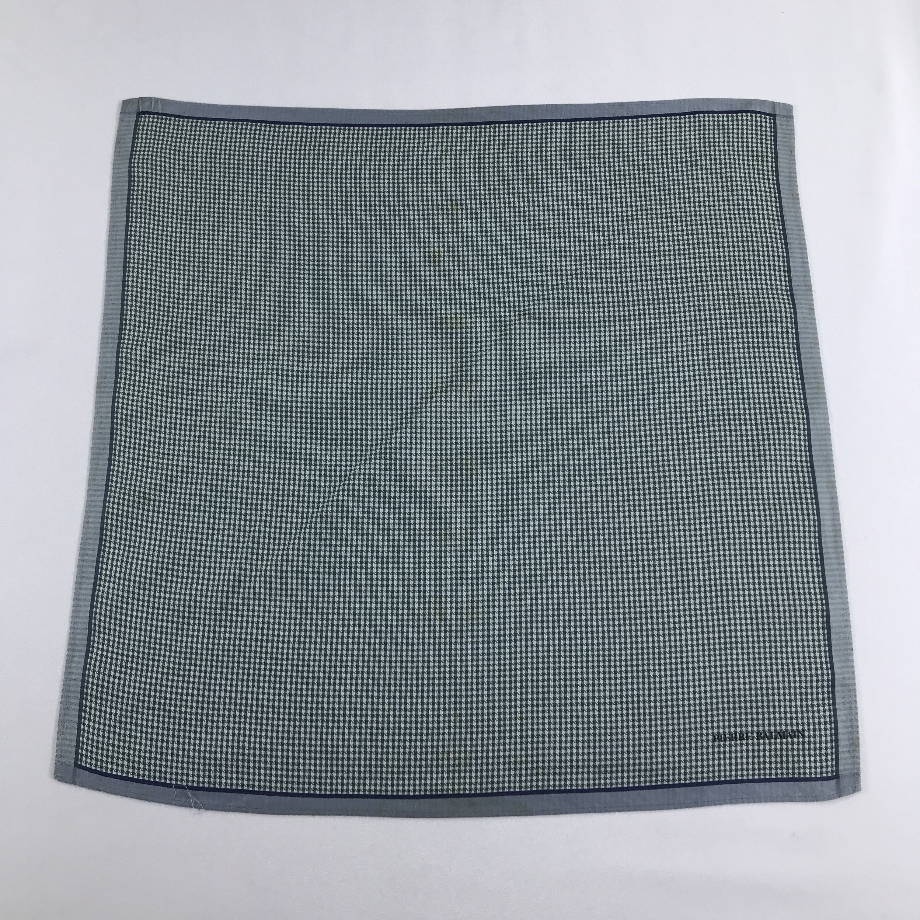 Pierre Balmain × Vintage Pierre Balmain Handkerchief Neckerchief Bandana H1081 Size ONE SIZE - 2 Thumbnail