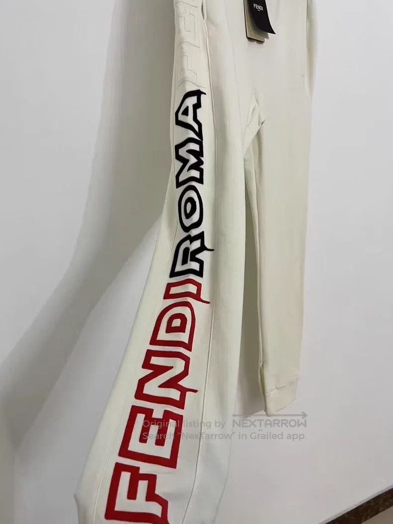 Fendi Fendi Off-white side letter logo sweatpants Size US 28 / EU 44 - 2 Thumbnail
