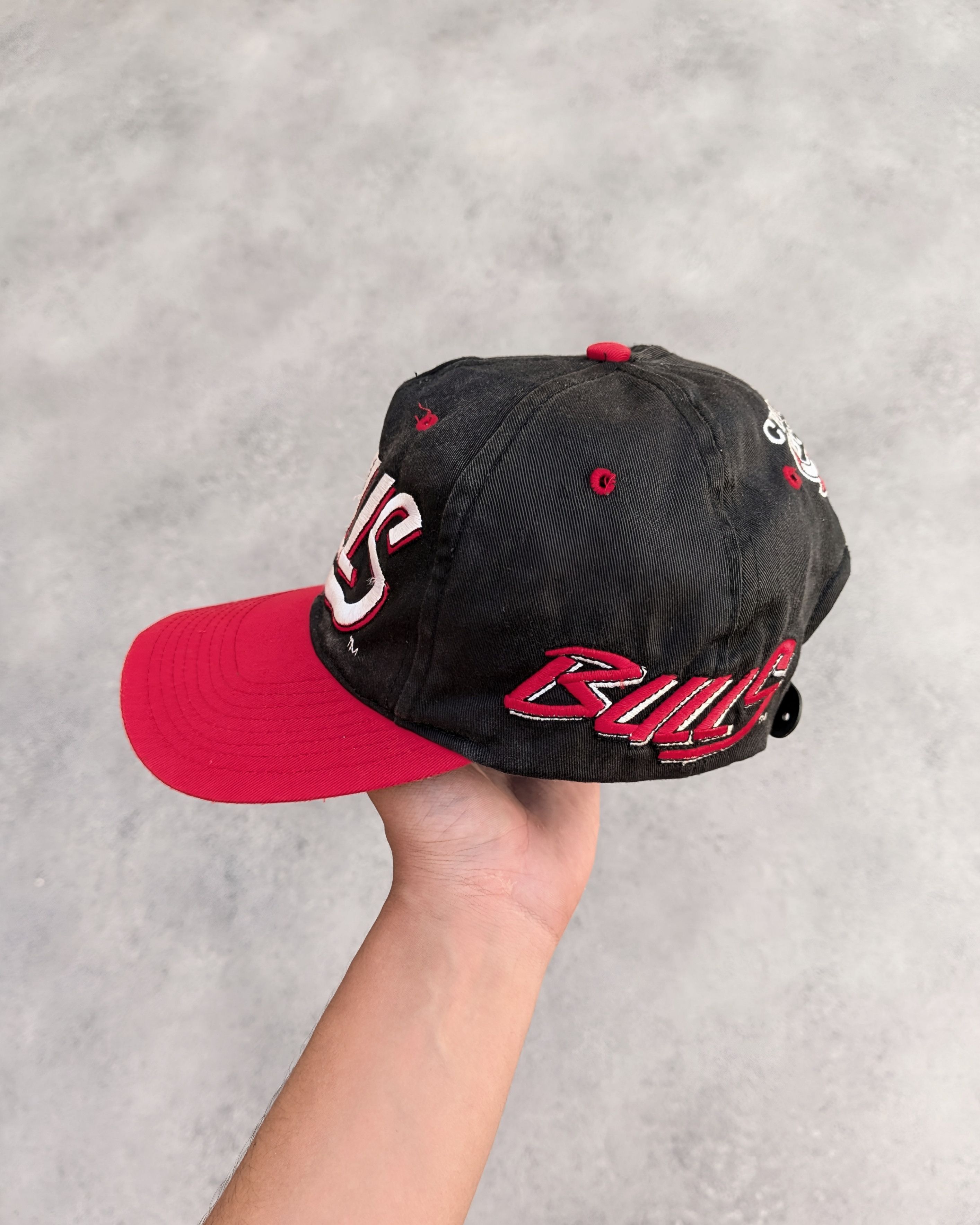 NBA 90s Vintage Chicago Bulls NBA Cap Size ONE SIZE - 3 Thumbnail