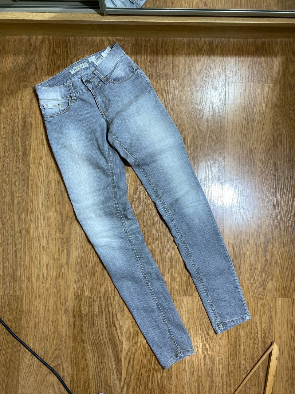 Calvin Klein × Vintage Vintage Y2K Light Wash Calvin Klein Essential Denim Jeans! Size US 26 / EU 42 - 2 Thumbnail