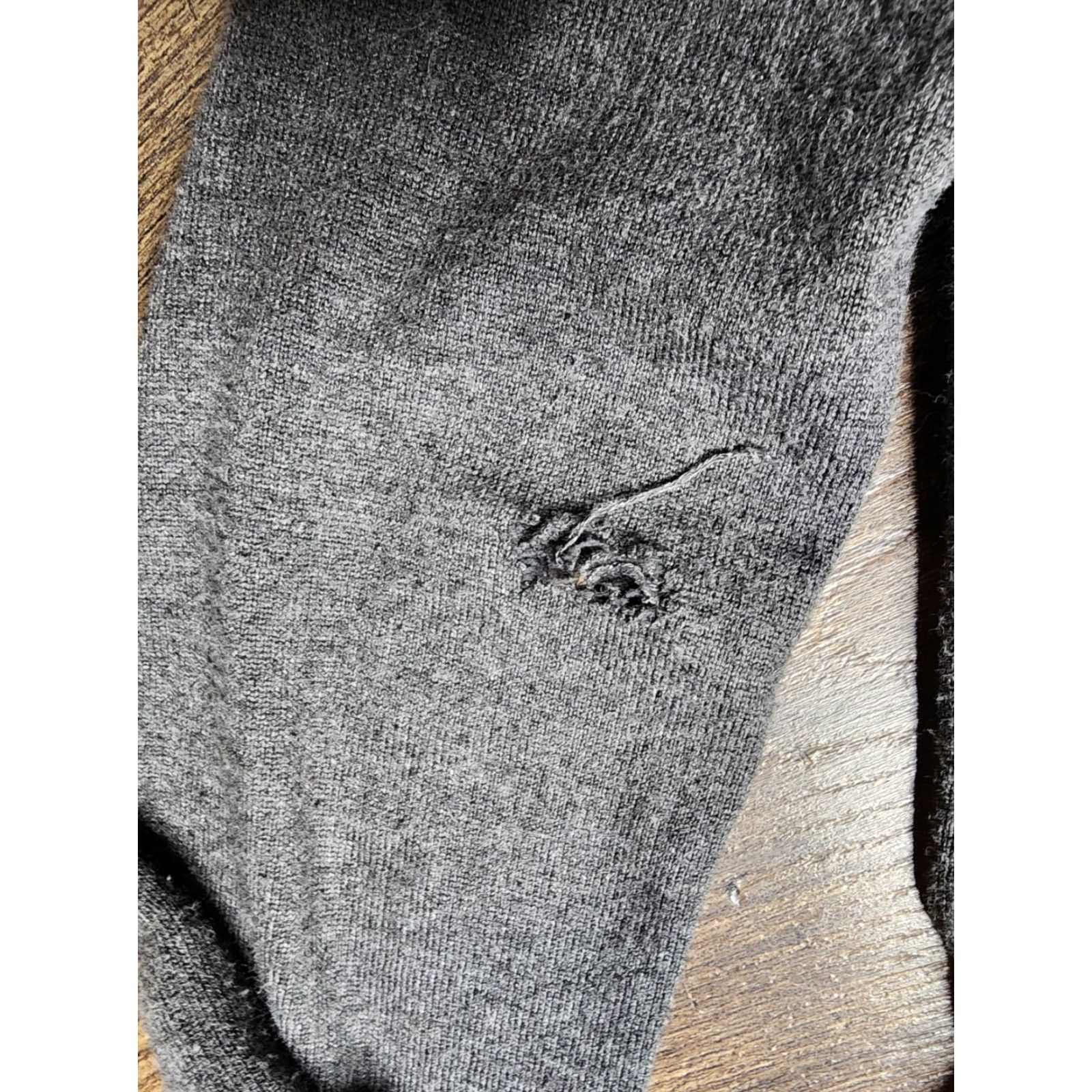 Vintage Harry Potter Cardigan Womens M Grey Griffindor Class Distressed Size M / US 6-8 / IT 42-44 - 4 Thumbnail