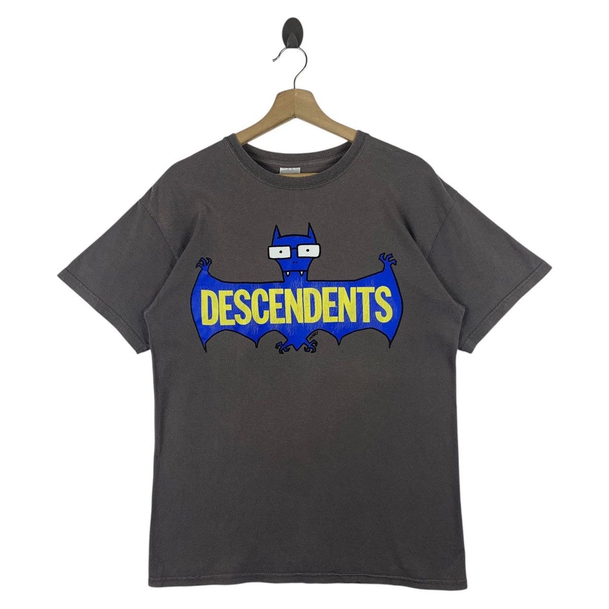 Band Tees × Gildan × Vintage Vintage DESCENDENTS American punk rock band tees Size US M / EU 48-50 / 2 - 1 Thumbnail