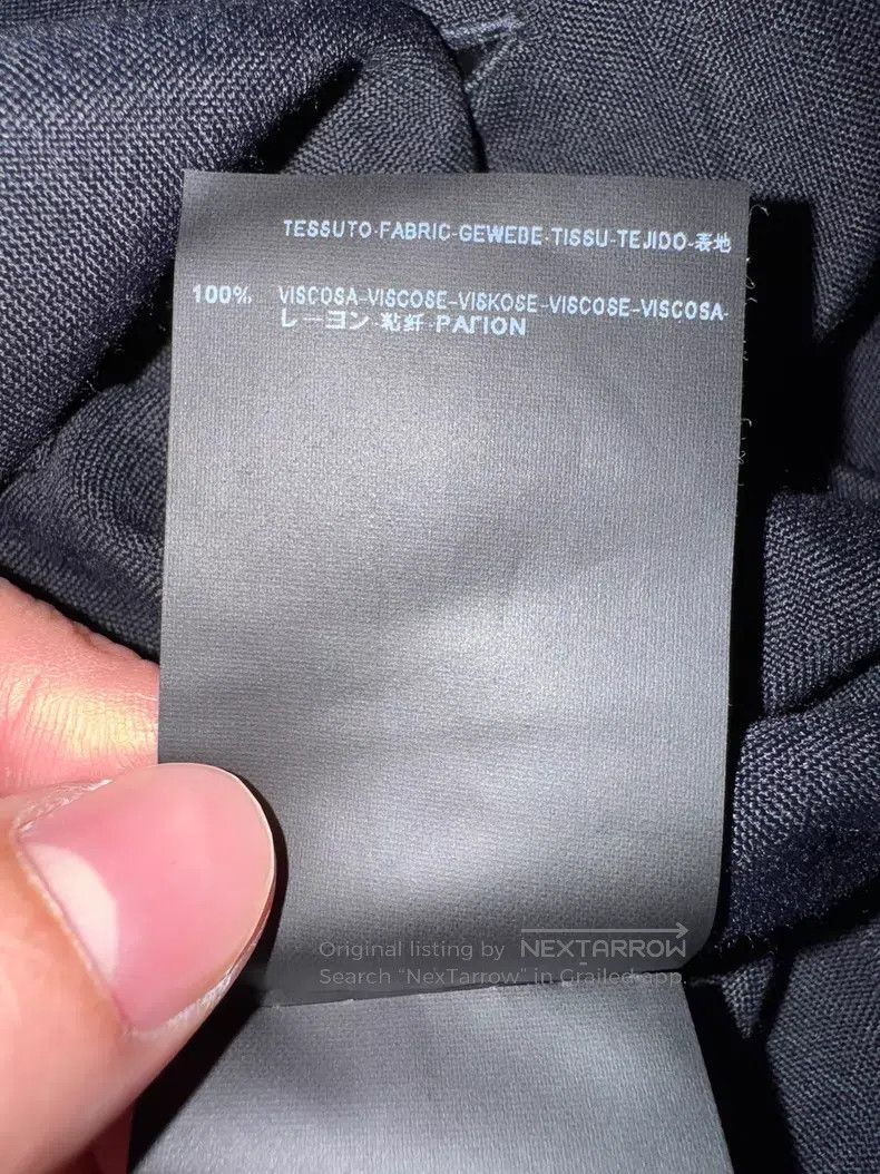 Saint Laurent Paris Saint Laurent Paris size 38 Solid Color Shirt Size S / US 4 / IT 40 - 6 Thumbnail
