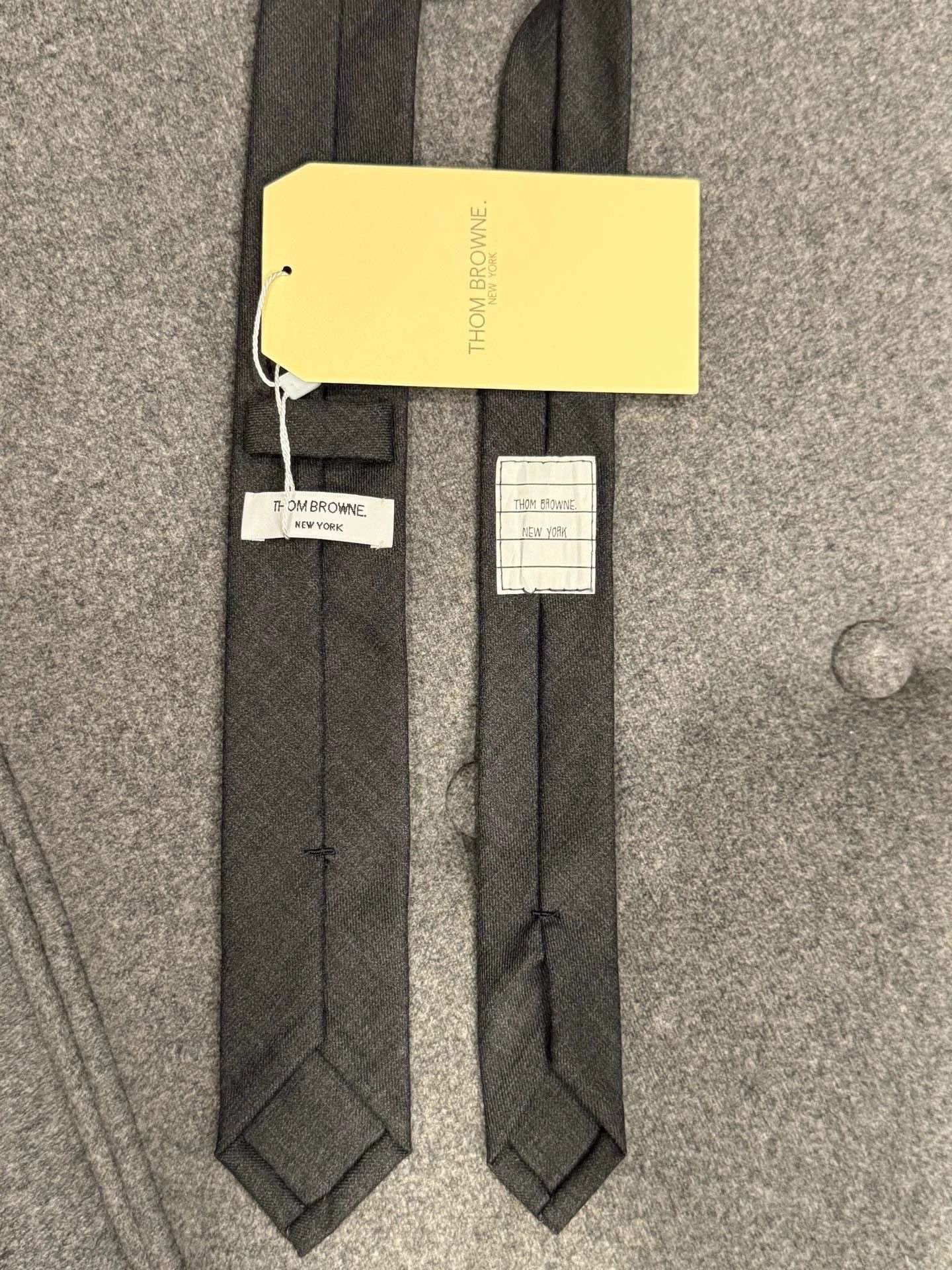 Thom Browne Thom Browne Charcoal Gray Classic Solid Wool Tie Size ONE SIZE - 3 Thumbnail