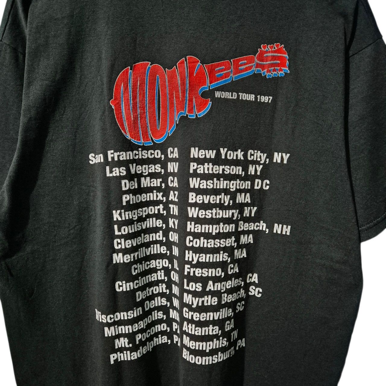 Band Tees Vintage the monkees band 1997 tour Size US L / EU 52-54 / 3 - 3 Thumbnail