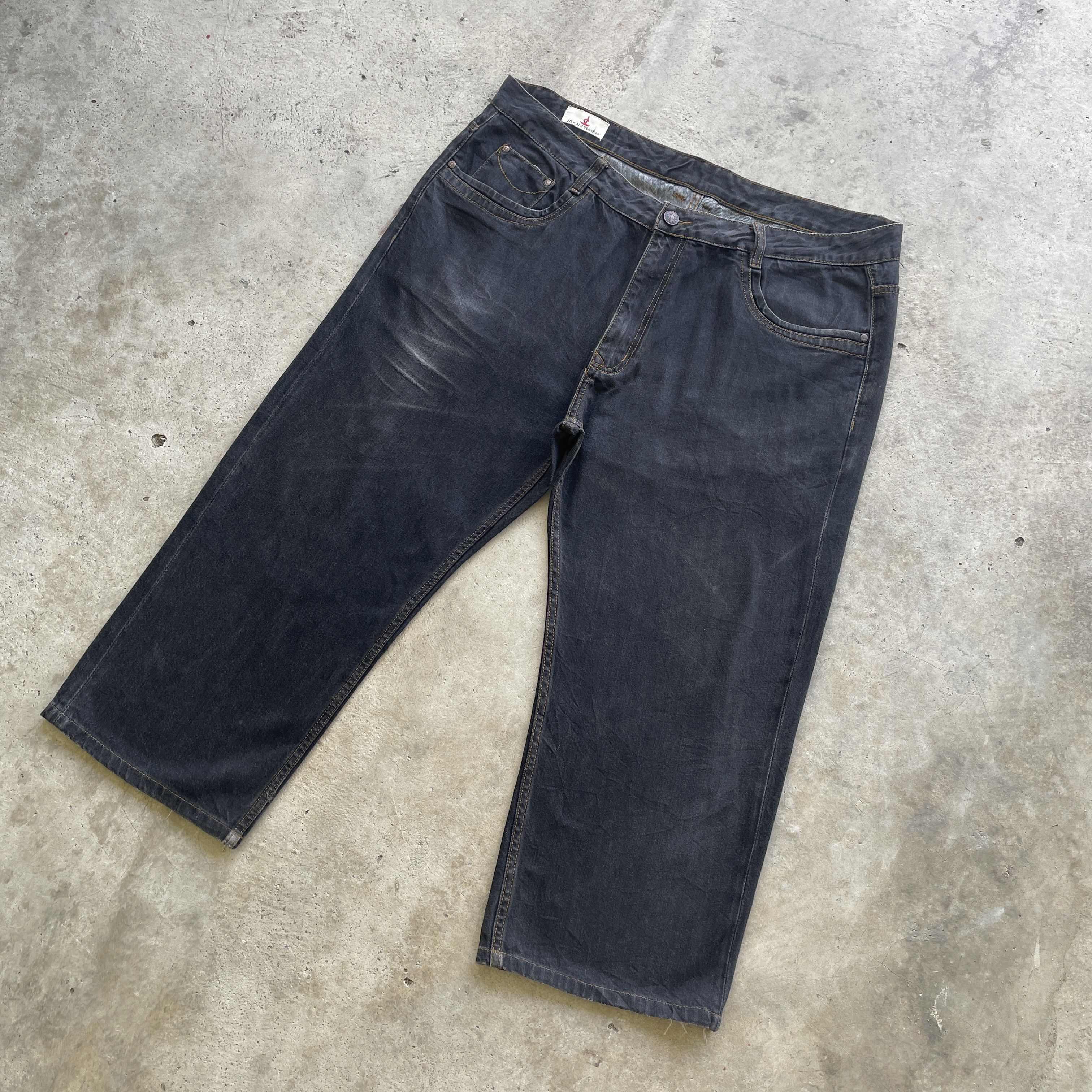 Japanese Brand VINTAGE JAPANESE JEANS BLACK FADED DENIM PANTS W42 Size US 42 / EU 58 - 1 Thumbnail