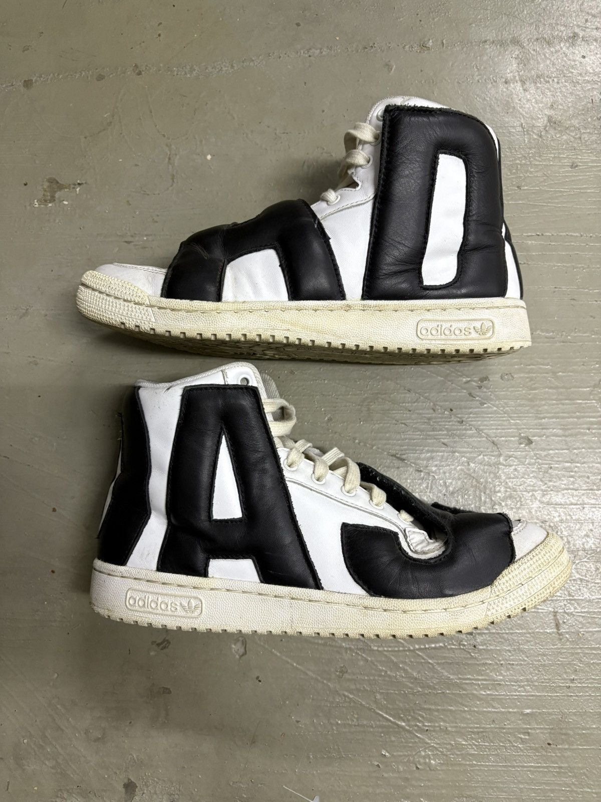 Adidas × Jeremy Scott adidas Originals Jeremy Scott LETTERS LEATHER Black White Size US 8.5 / EU 41-42 - 10 Thumbnail