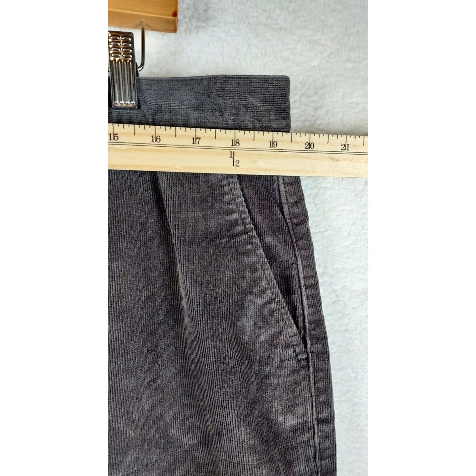 Jos. A. Bank VINTAGE? No. Jos. A. Bank Reserve Mens Gray Corduroy Dress Pants 40x30 Comfort Fit Casual Size US 40 / EU 56 - 2 Thumbnail