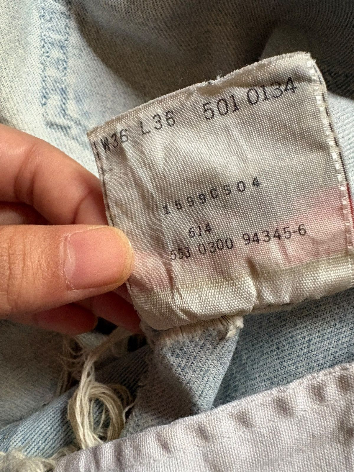 Levi's Vintage 90s Levis 501 Mud Wash Distress Ripped Loose Jeans Size US 35 - 10 Thumbnail