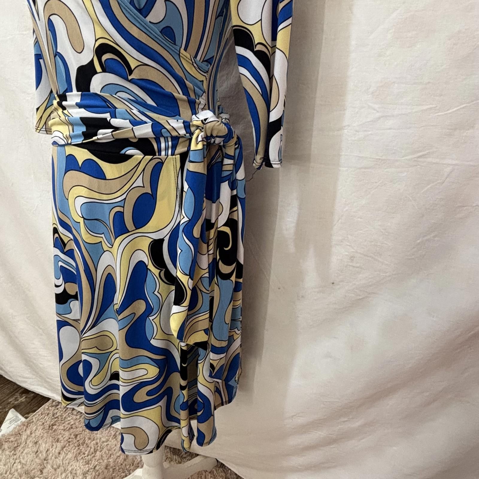 Other Y2K psychedelic print midi dress sz small Size S / US 4 / IT 40 - 4 Thumbnail