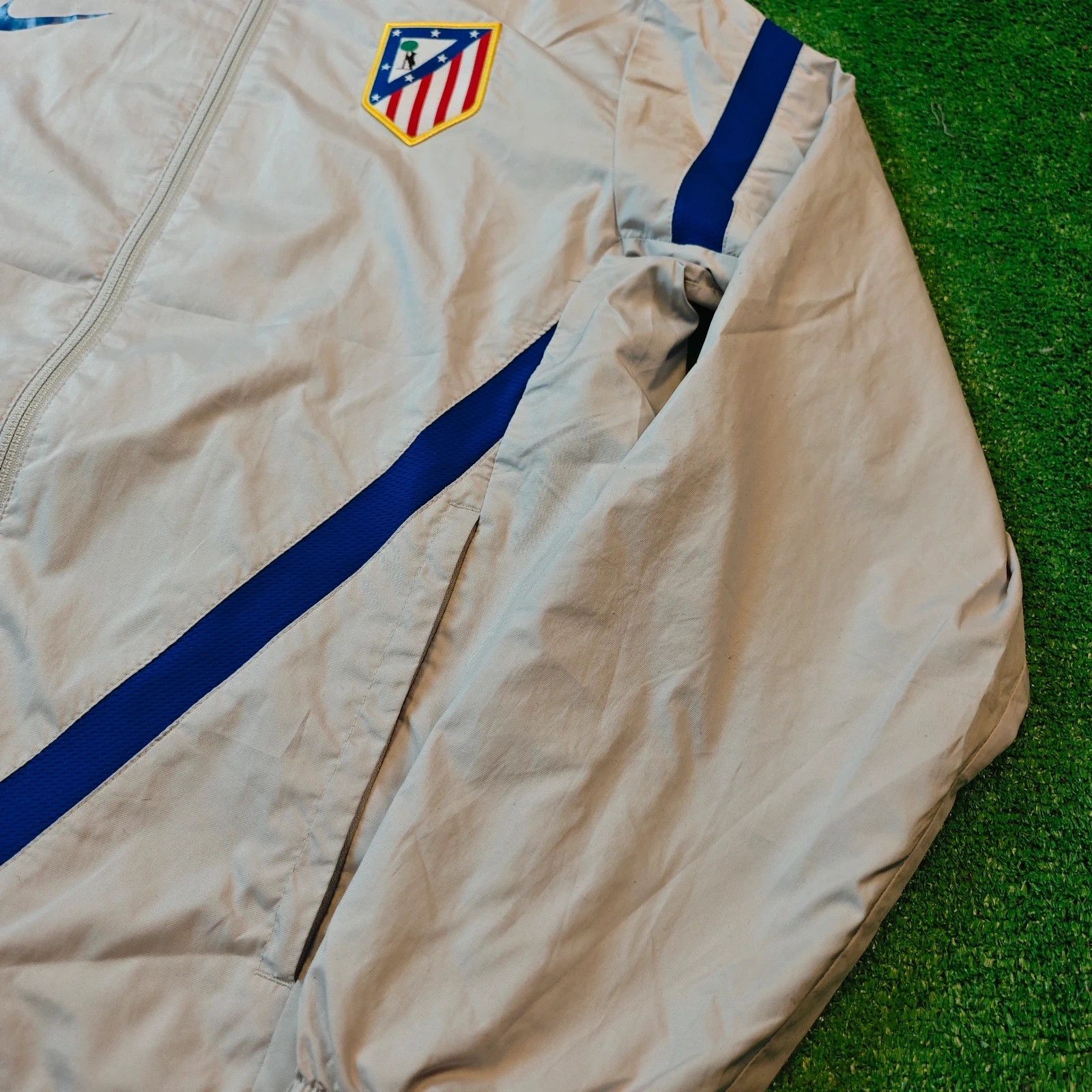 Nike Nike Atletico Madrid Jacket Mens Small zip gray windbreaker Size US S / EU 44-46 / 1 - 6 Thumbnail