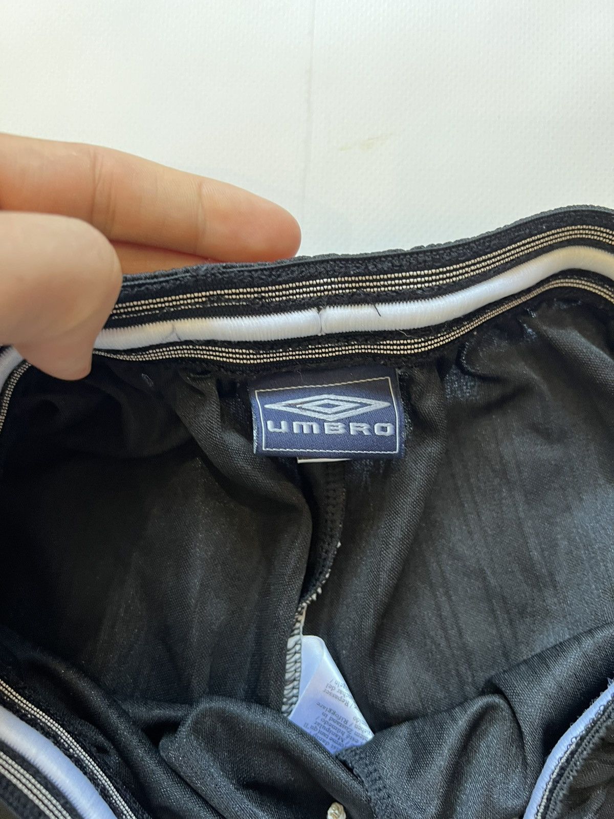 Umbro Vintage 90s Umbro Shorts Sport Size US 32 / EU 48 - 5 Thumbnail