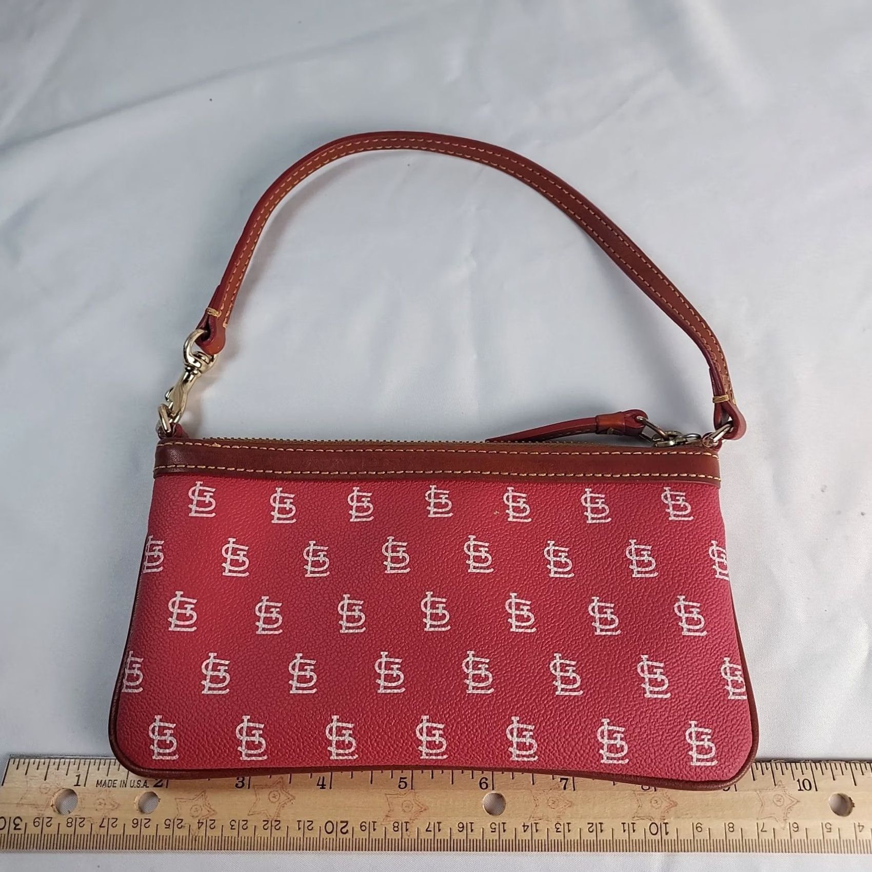 Dooney & Bourke Dooney & Bourke St Louis Cardinals MLB Wristlet Red Leather Logo Purse Clutch Women Small Pebble Grain Zip Wrist Strap Cardboard not included Size ONE SIZE - 3 Thumbnail
