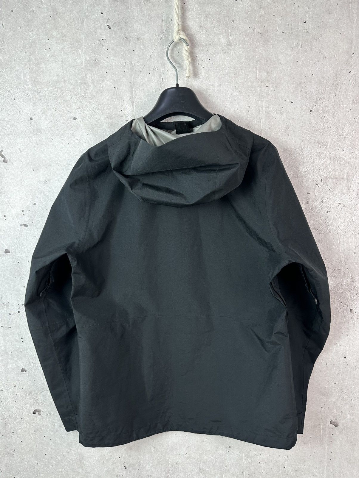 Marmot Marmot Gore-Tex Minimalist Black Long Sleeve Women’s Jacket Size S / US 4 / IT 40 - 11 Thumbnail
