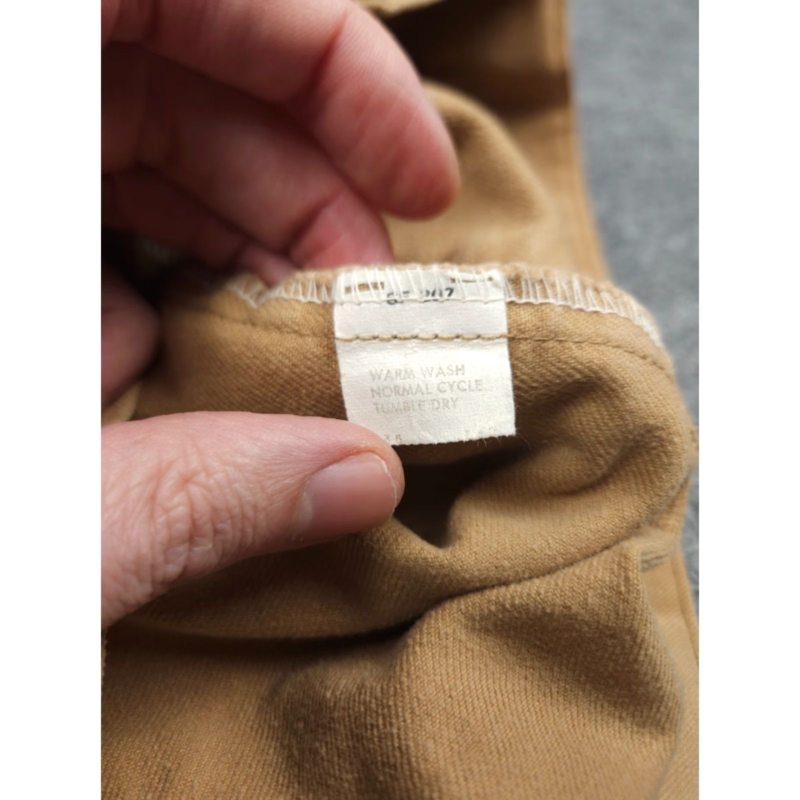 Levi's VINTAGE Levi's Bush Pants Jeans Adult 34 X 25 Beige Cargo Pockets 70s Jeans Pants Size US 34 / EU 50 - 7 Thumbnail