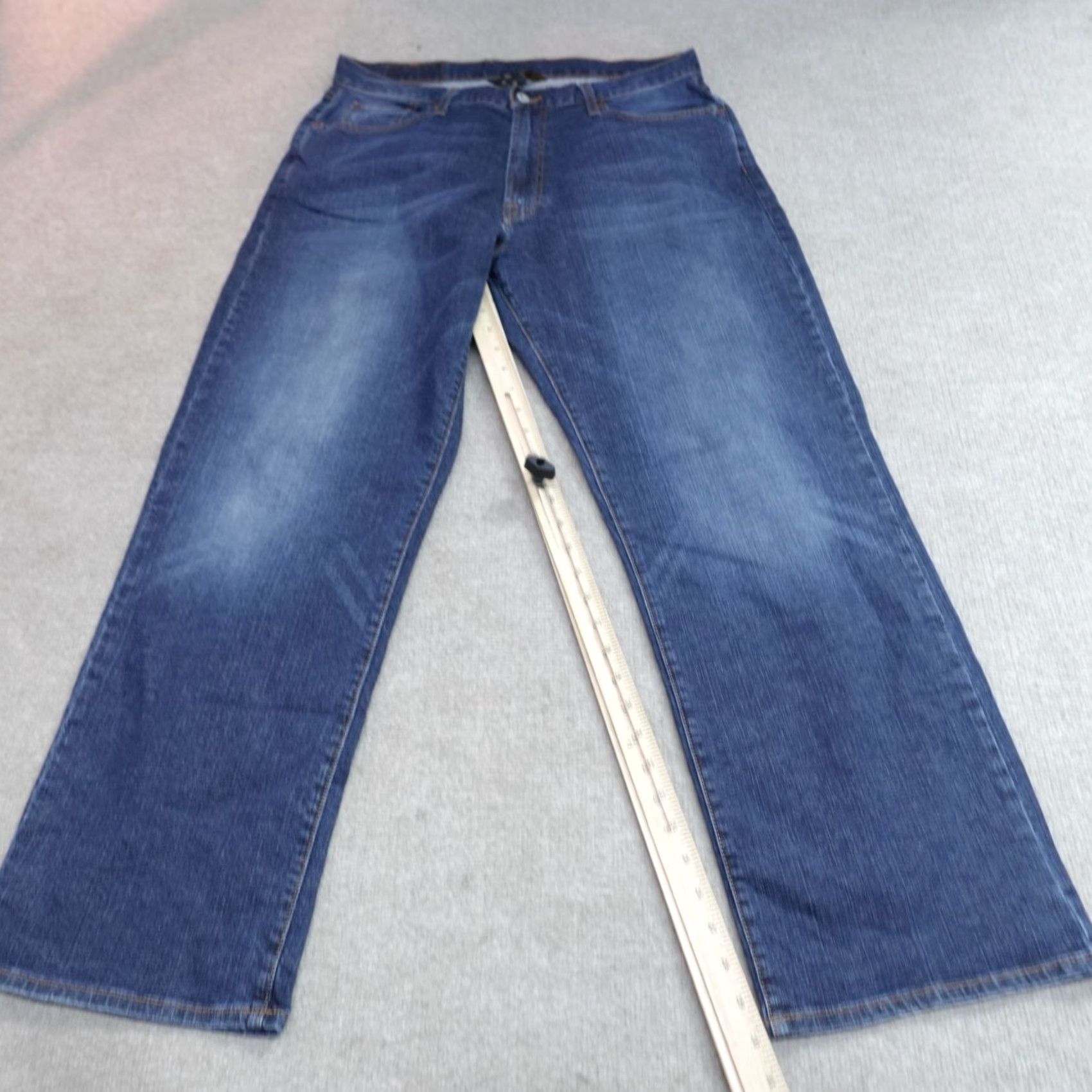 Lucky Brand Lucky Brand Jeans 34 x 30 Blue Classic Fit Zip Fly Cotton Blend Denim Straight Mens Size US 34 / EU 50 - 2 Thumbnail