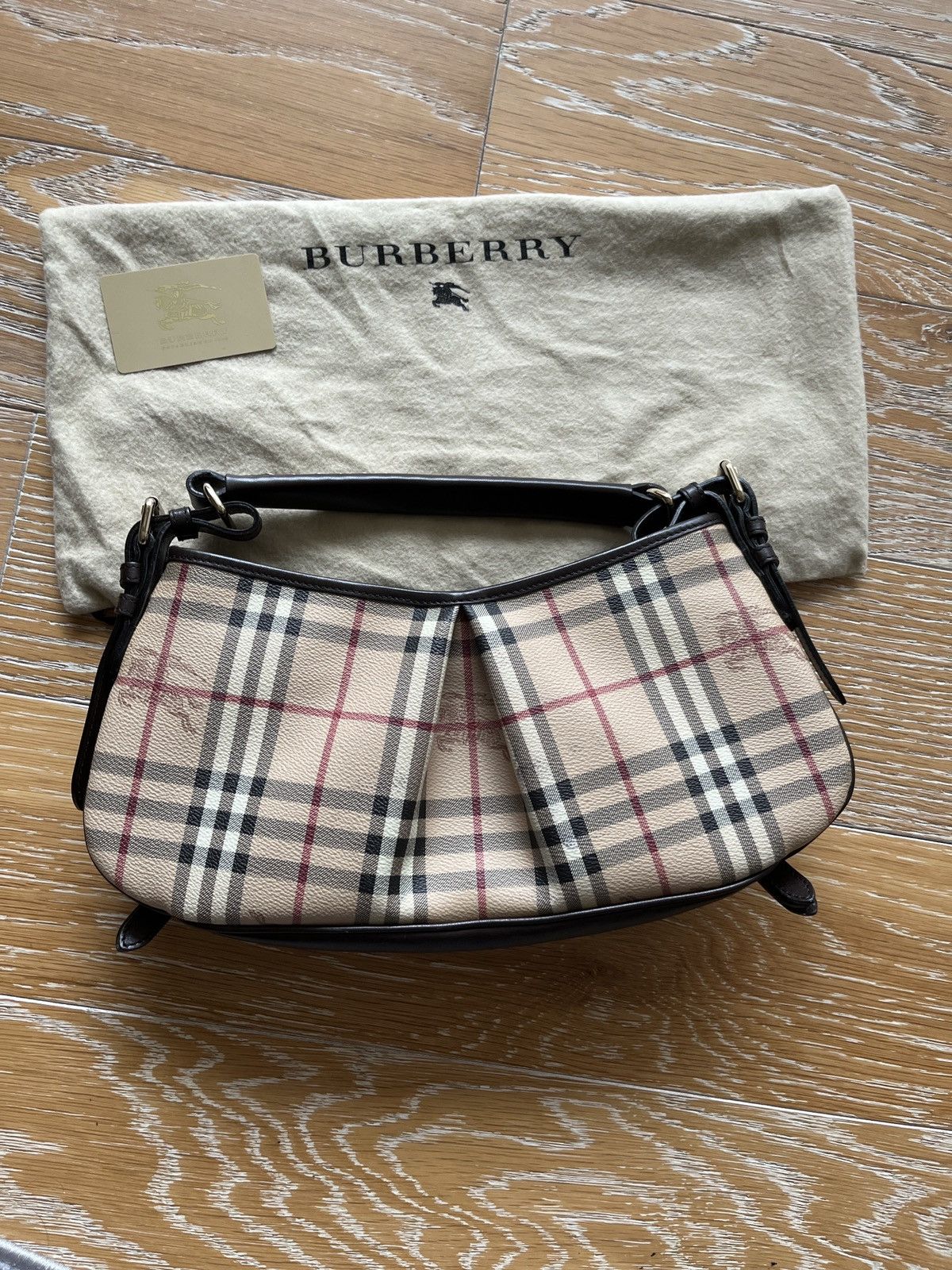 Burberry Vintage Nova Check Shoulder Bag