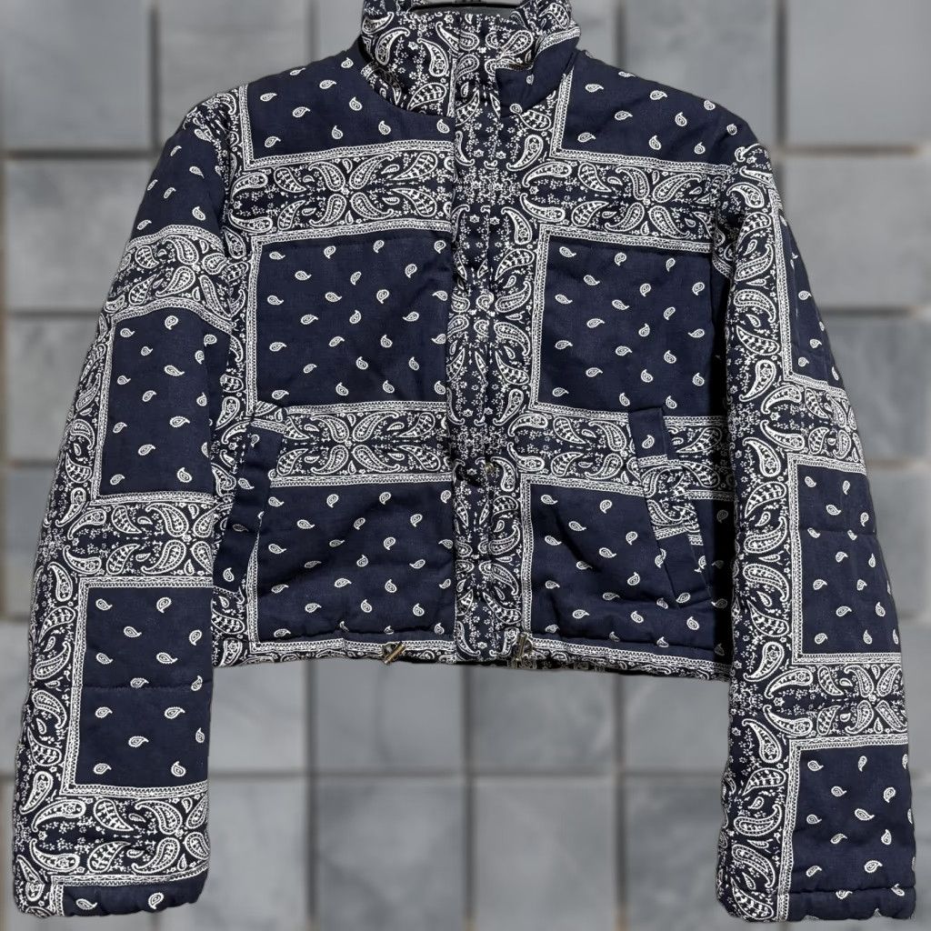 superdown Superdown Jacket Womens XXS Blue Bandana Paisley Puffer Cropped Snap Front Jacket Coat Short Casual Boho Streetwear Womens Size XXS / US 00 / IT 34 - 1 Thumbnail