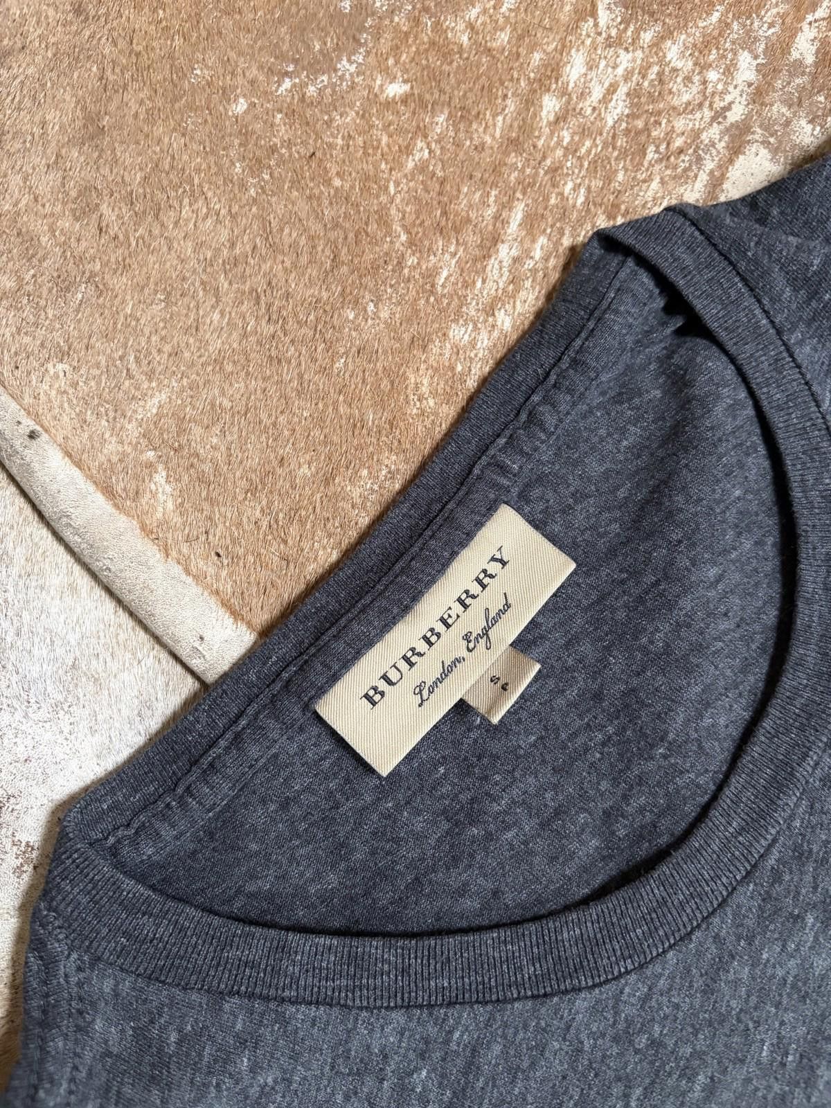 Burberry Burberry T Shirt Size US S / EU 44-46 / 1 - 3 Thumbnail