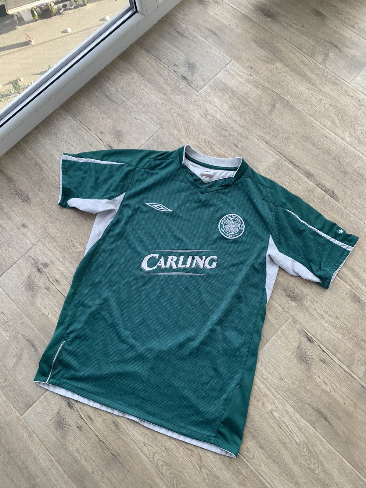 Umbro 🔥CELTIC 2004 2005 UMBRO AWAY SOCCER JERSEY Size US M / EU 48-50 / 2 - 4 Thumbnail