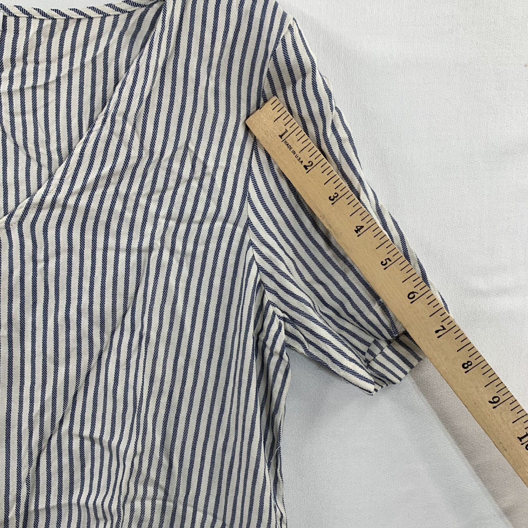 Madewell Madewell Shirt Women's XS Blue White Striped V Neck Short Sleeve Top Size XS / US 0-2 / IT 36-38 - 6 Thumbnail