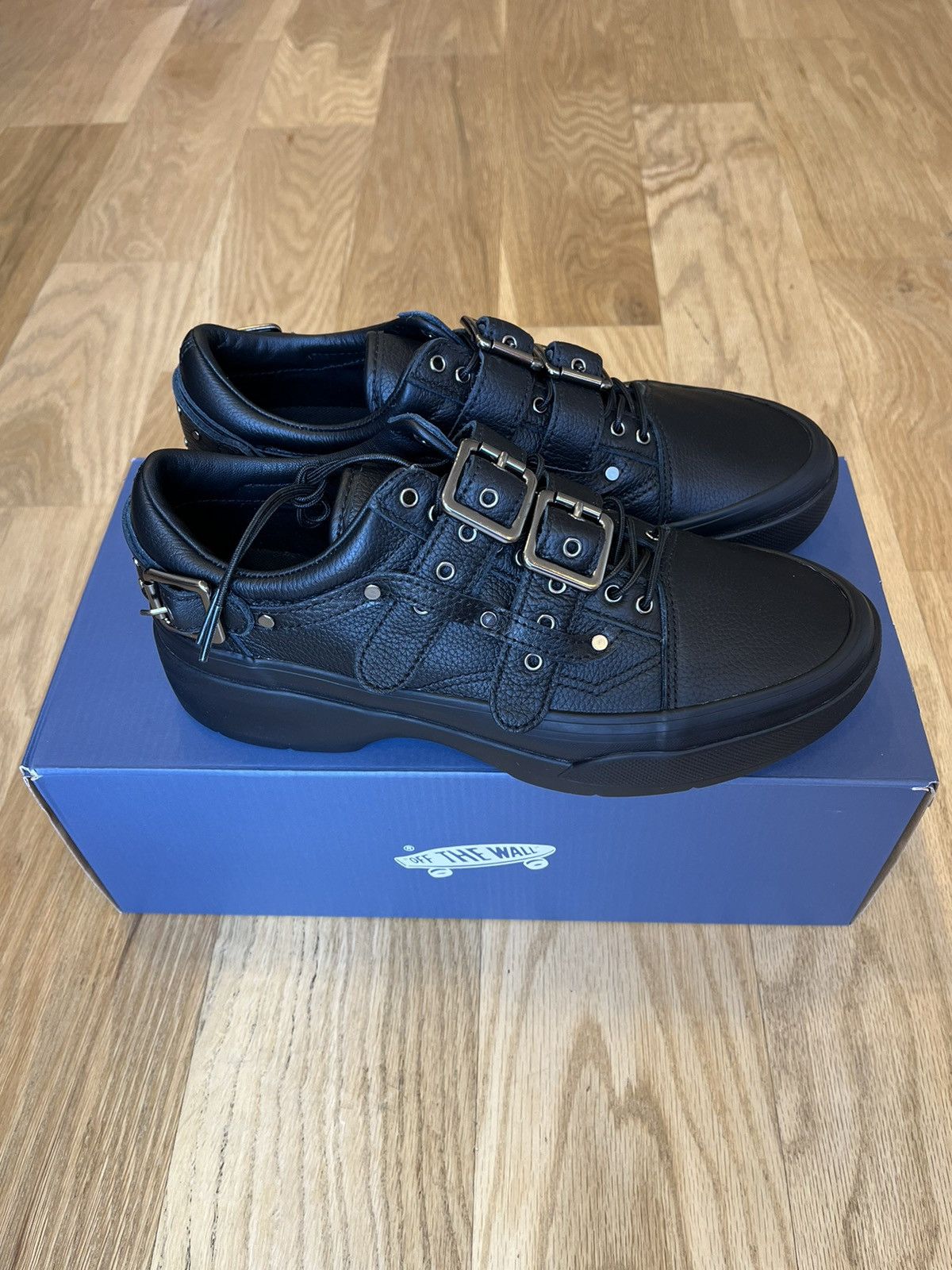 Vans Vans Old Skool Premium Efron Danzig Buckle Shoes Size US 8 / EU 41 - 1 Thumbnail