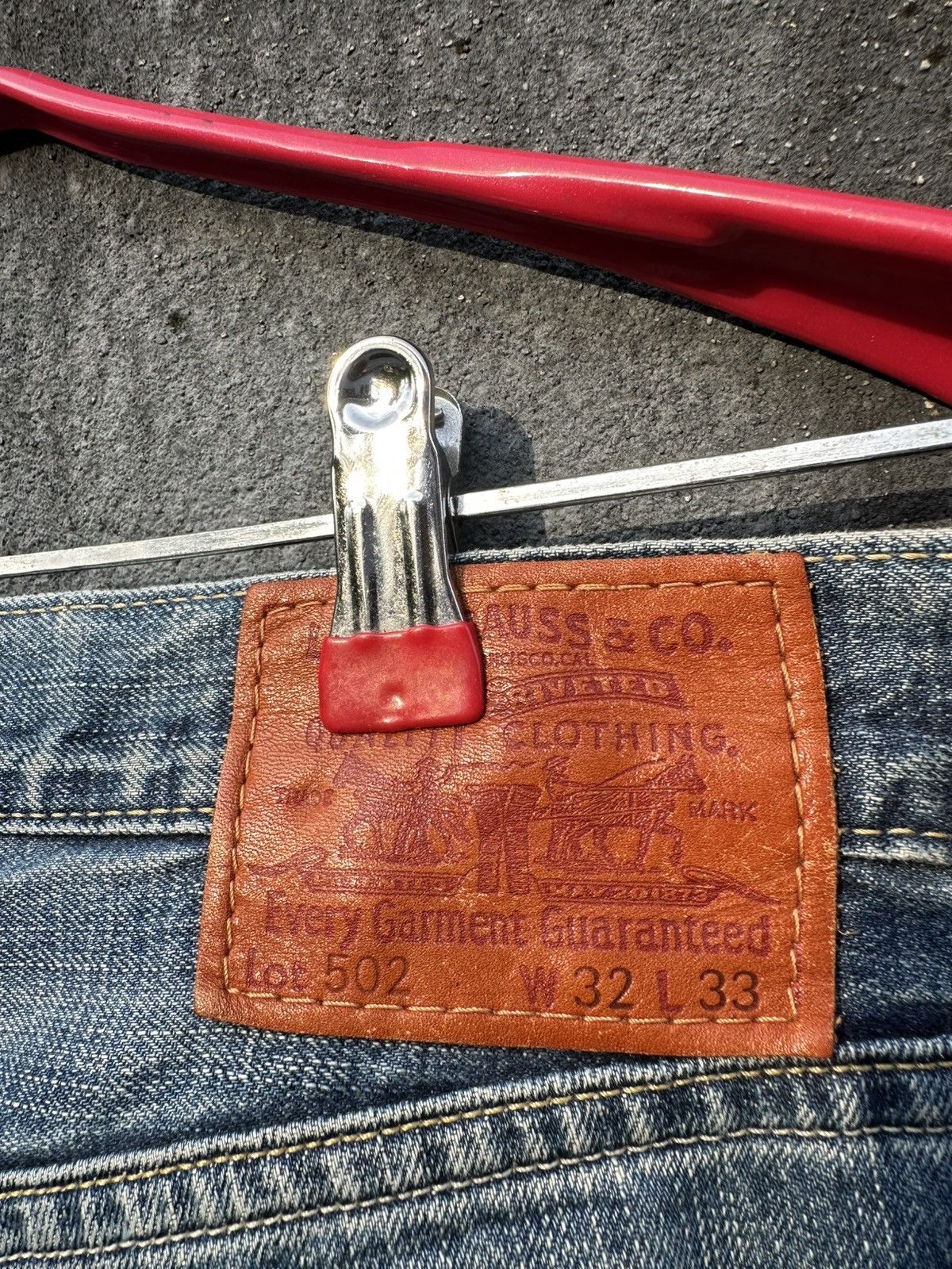 Levi's Vintage Clothing 👹Vintage THRASHED Levi’s 502 Baggy Jeans Size US 31 - 9 Thumbnail