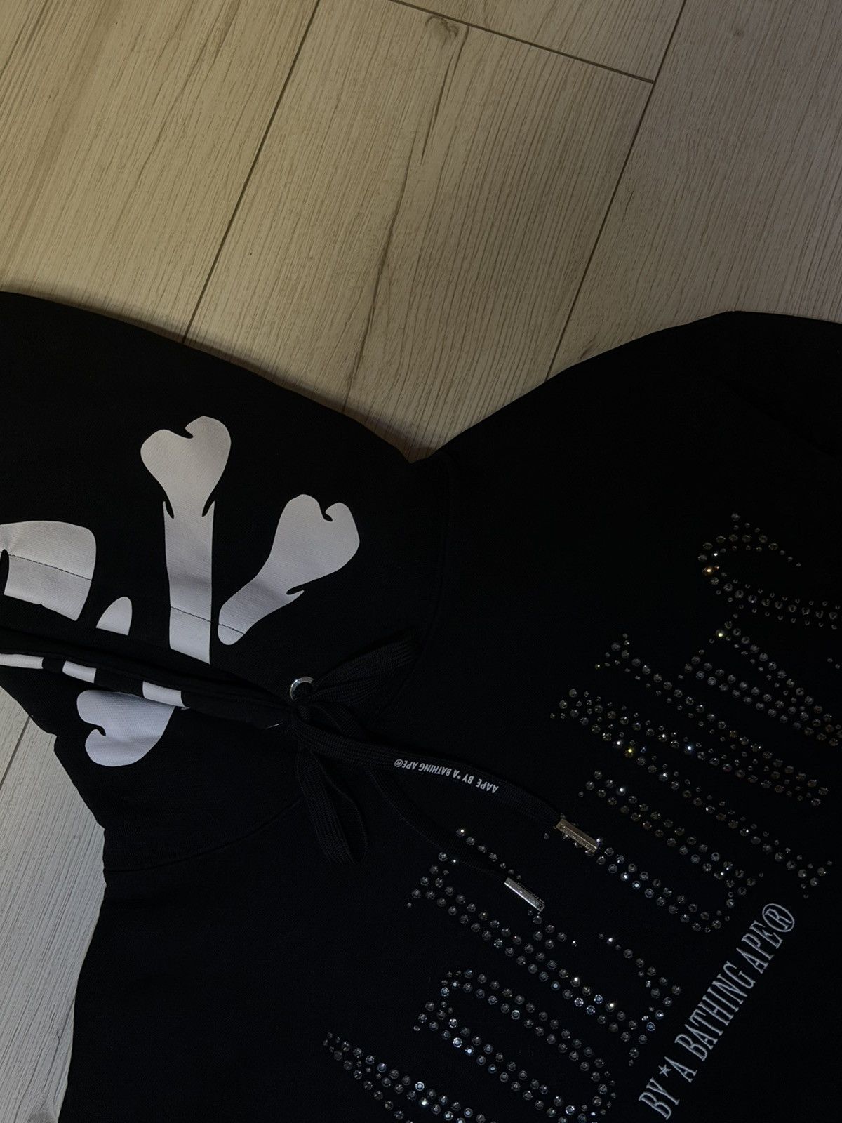 Aape AAPE BAPE Hoodie Rhinestones AApE uNvS Size US M / EU 48-50 / 2 - 6 Thumbnail
