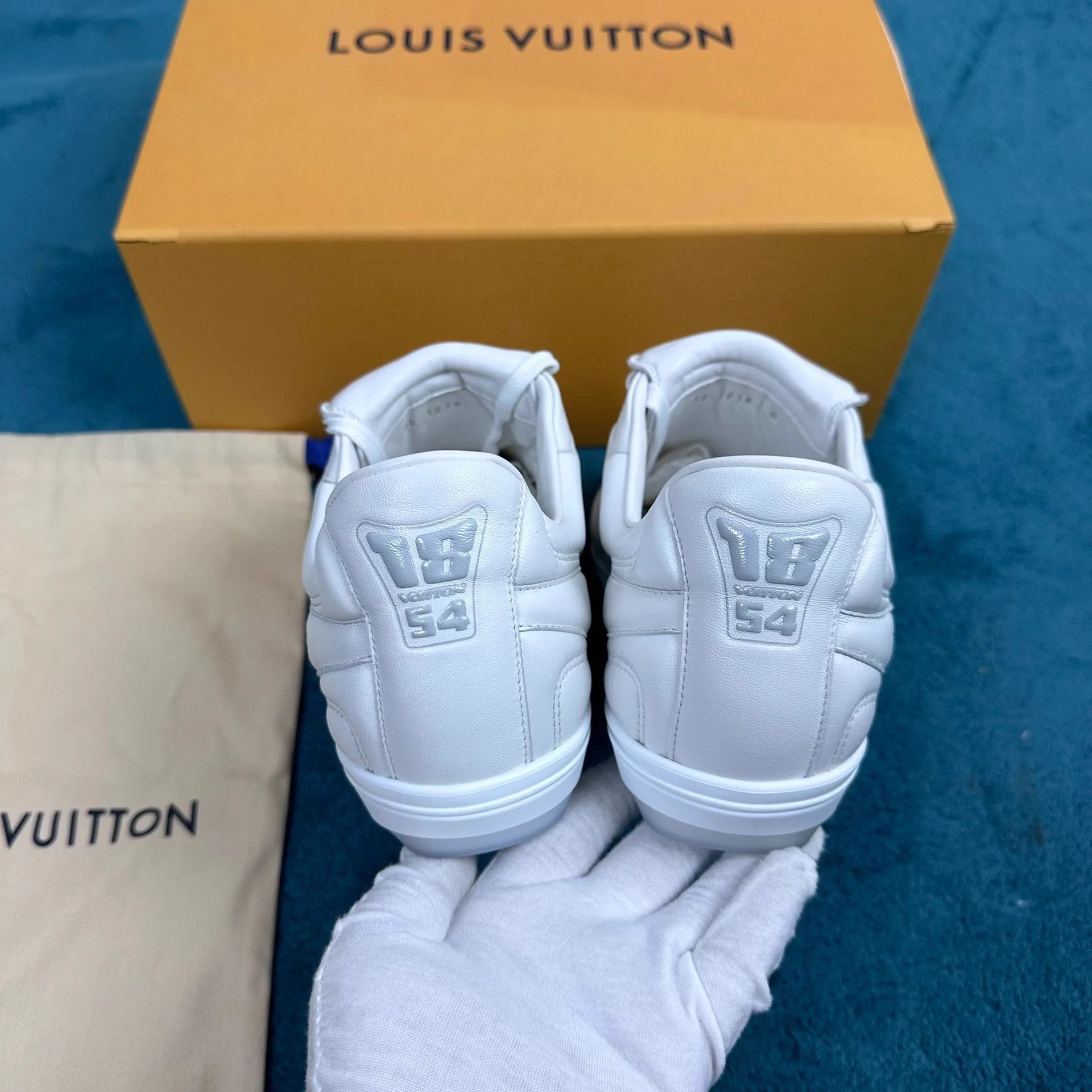 Louis Vuitton LV Footprint Men's Sheepskin Football Sneakers White 8/42 Size US 8.5 / EU 41-42 - 4 Thumbnail
