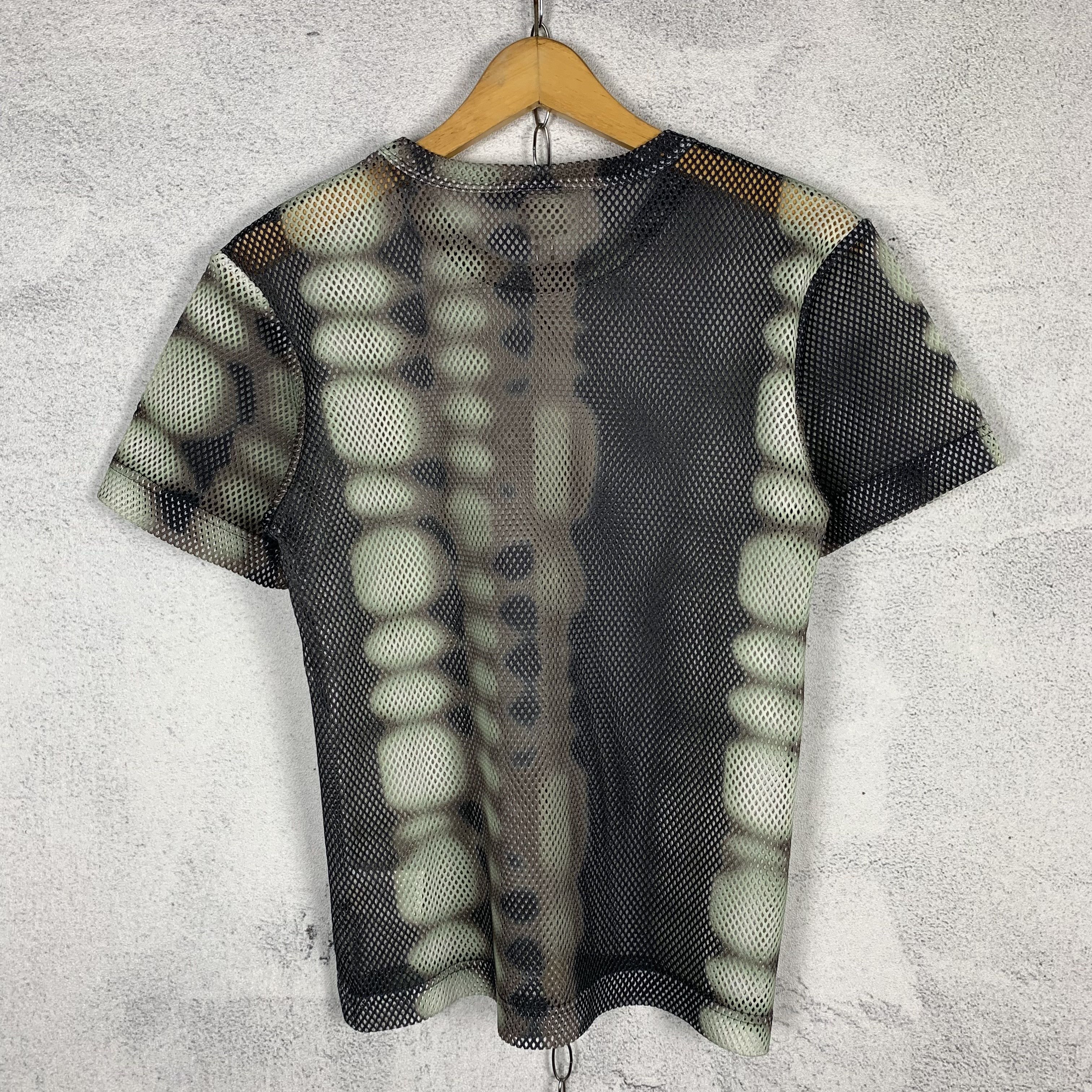 Nike Y2K Nike Mesh Jersey Gradient 3D Size US S / EU 44-46 / 1 - 2 Thumbnail