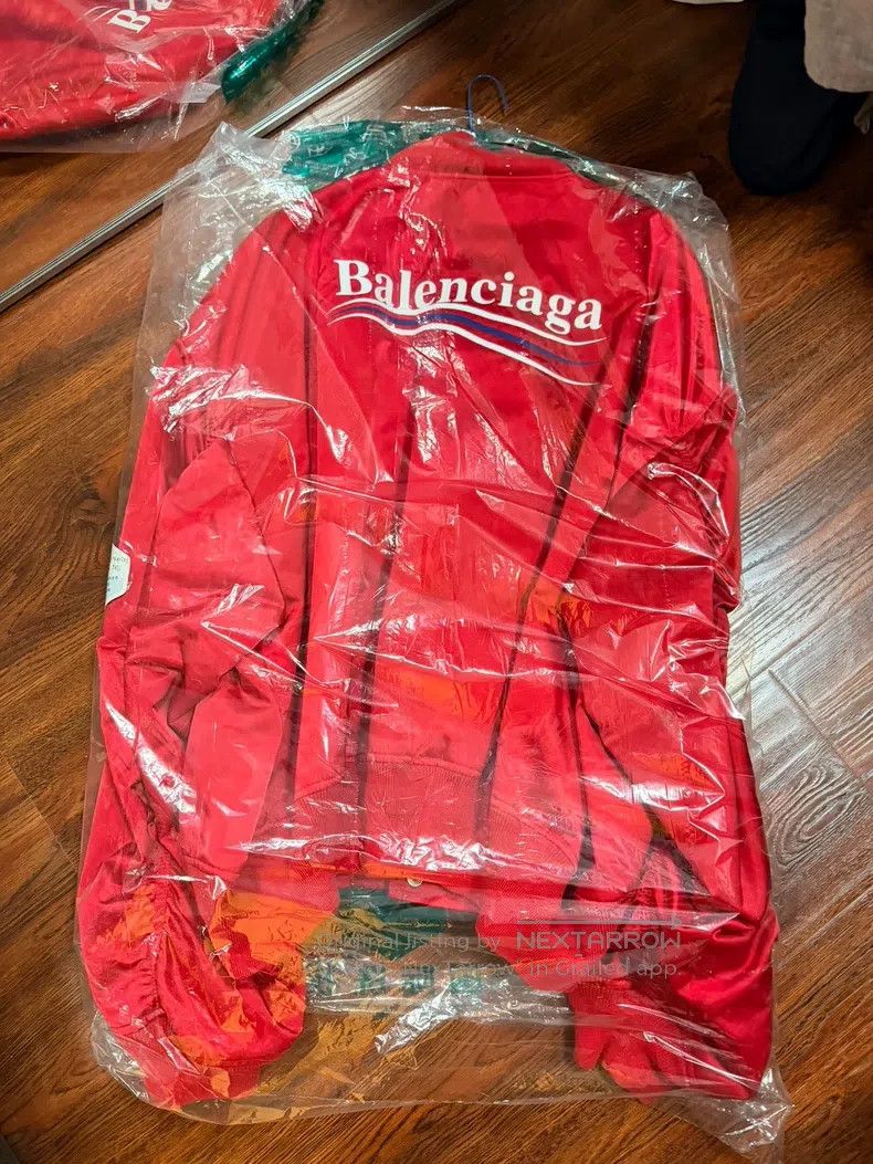 Balenciaga Balenciaga Red Letter Logo Printed Single-breasted Jacket Size US S / EU 44-46 / 1 - 8 Thumbnail