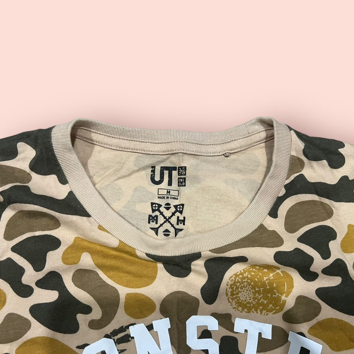 Anime × Jun Takahashi × Uniqlo RARE MONSTER HUNTER CROSS X UNIQLO/JUN TAKAHASHI CAMO SHIRT Size US M / EU 48-50 / 2 - 8 Thumbnail