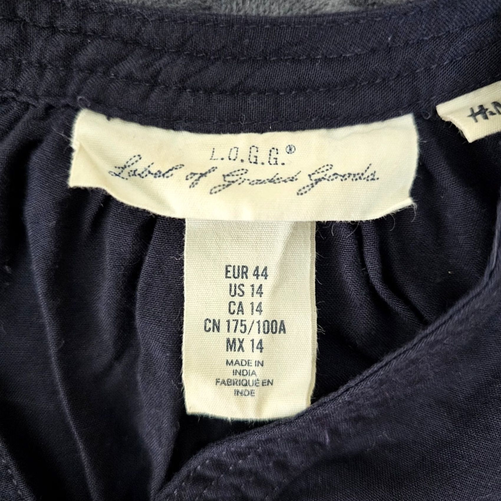 H&M H&M Blouse Tunic Long Sleeve V-Neck Tie Dark Blue Size 14 Women's Classic Regular Chambray Mod al Casual Spring Size XL / US 12-14 / IT 48-50 - 7 Thumbnail