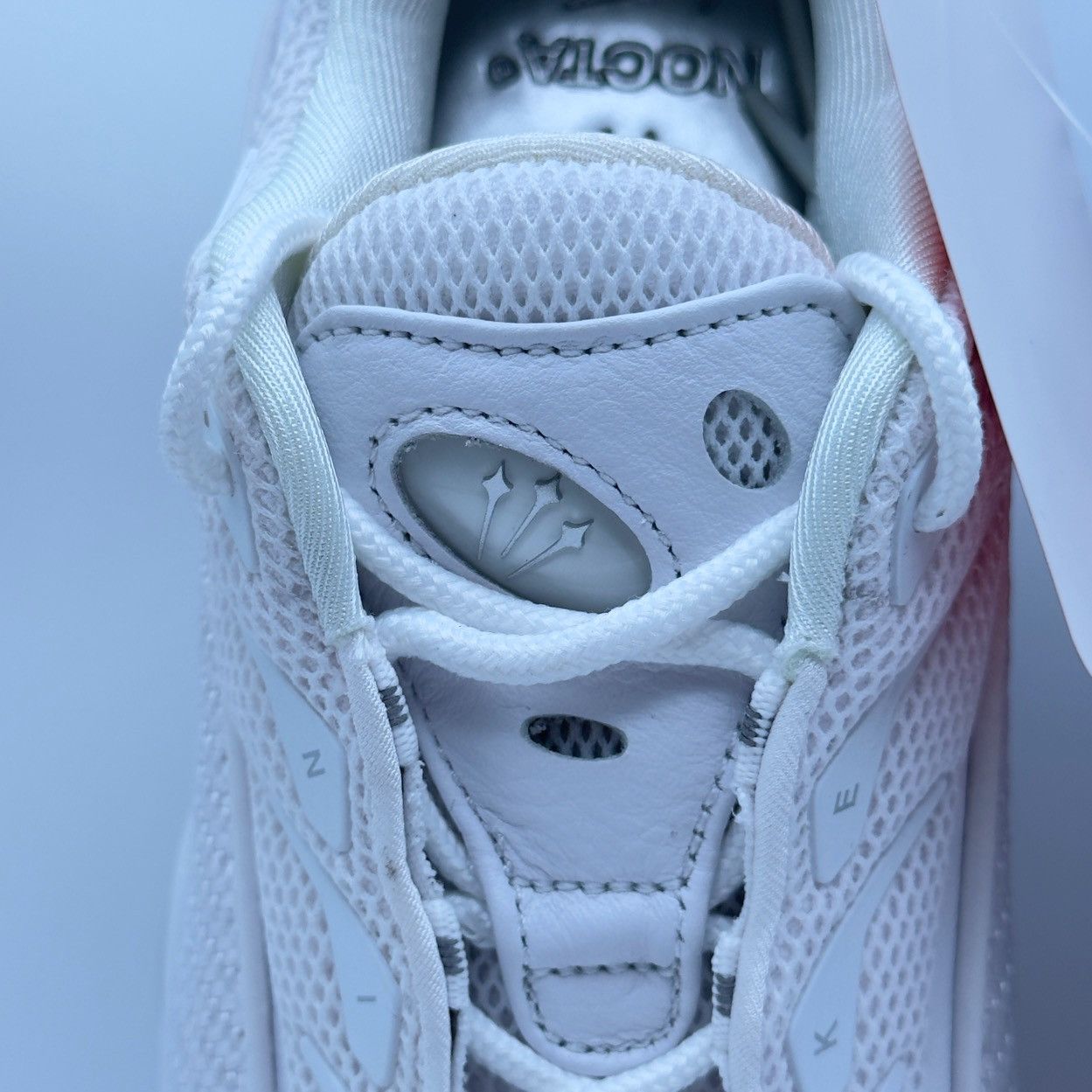 NOCTA × Nike Nike x Nocta Glide Triple White 2023 Size US 5 / IT 35 - 9 Thumbnail