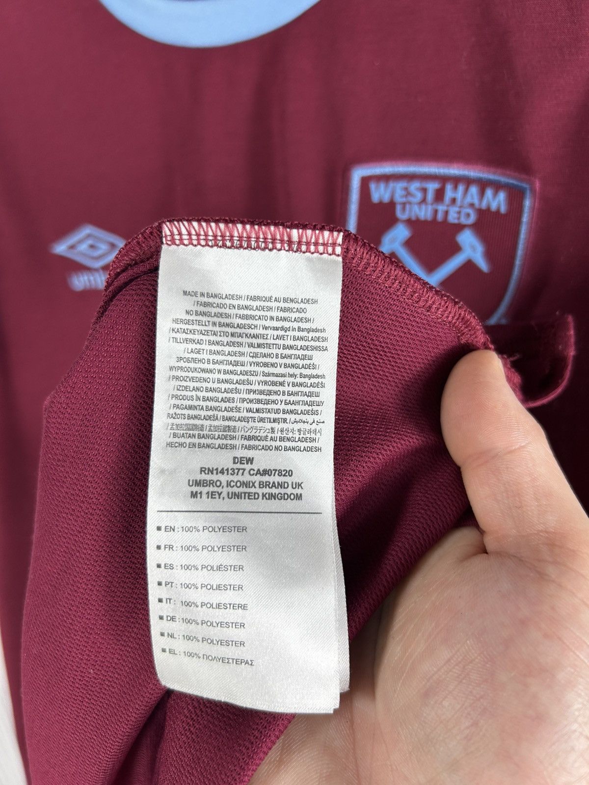 Umbro Umbro West Ham United 2020/21 Soccer Jersey T-Shirt Size L Size US L / EU 52-54 / 3 - 9 Thumbnail