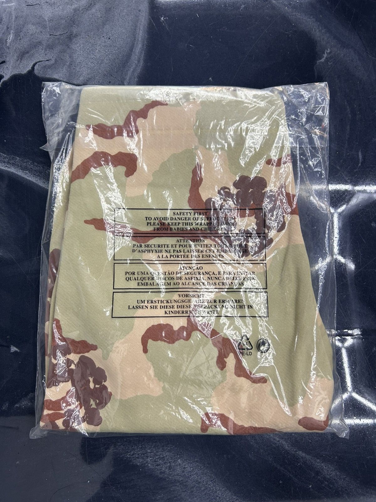 DENIM TEARS Denim Tears Tan Camo Cotton Wreath Sweatpants Size M Size US 32 / EU 48 - 13 Thumbnail