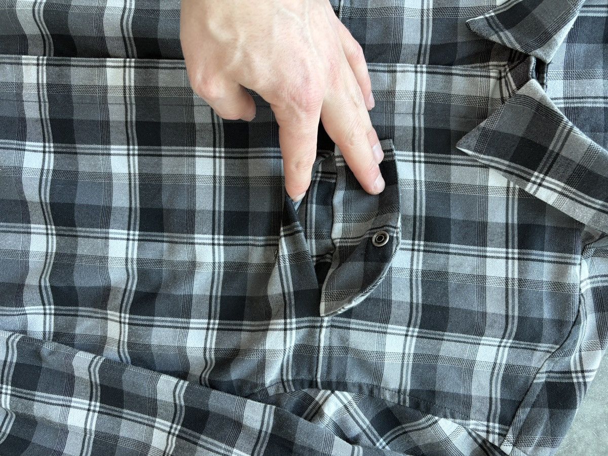 Arc'teryx Arcteryx Gryson Button Up Shirt Plaid Hidden Buttons Size US L / EU 52-54 / 3 - 3 Thumbnail
