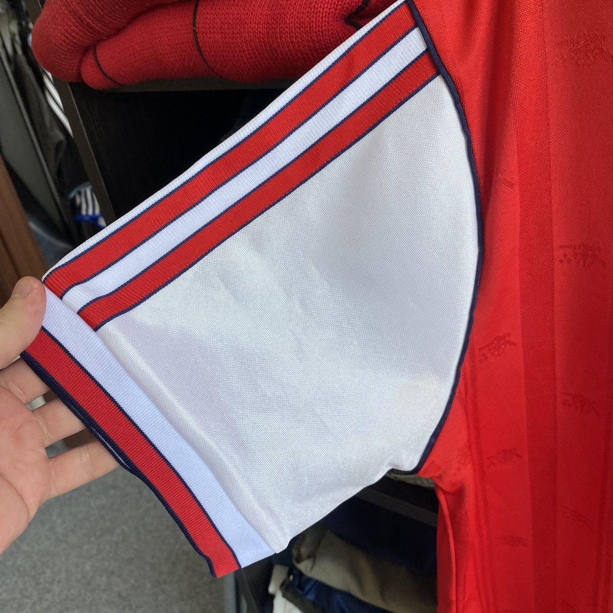 Adidas Vintage RARE Adidas FC Arcenal 1986 JVC home soccer jersey Size US M / EU 48-50 / 2 - 10 Thumbnail