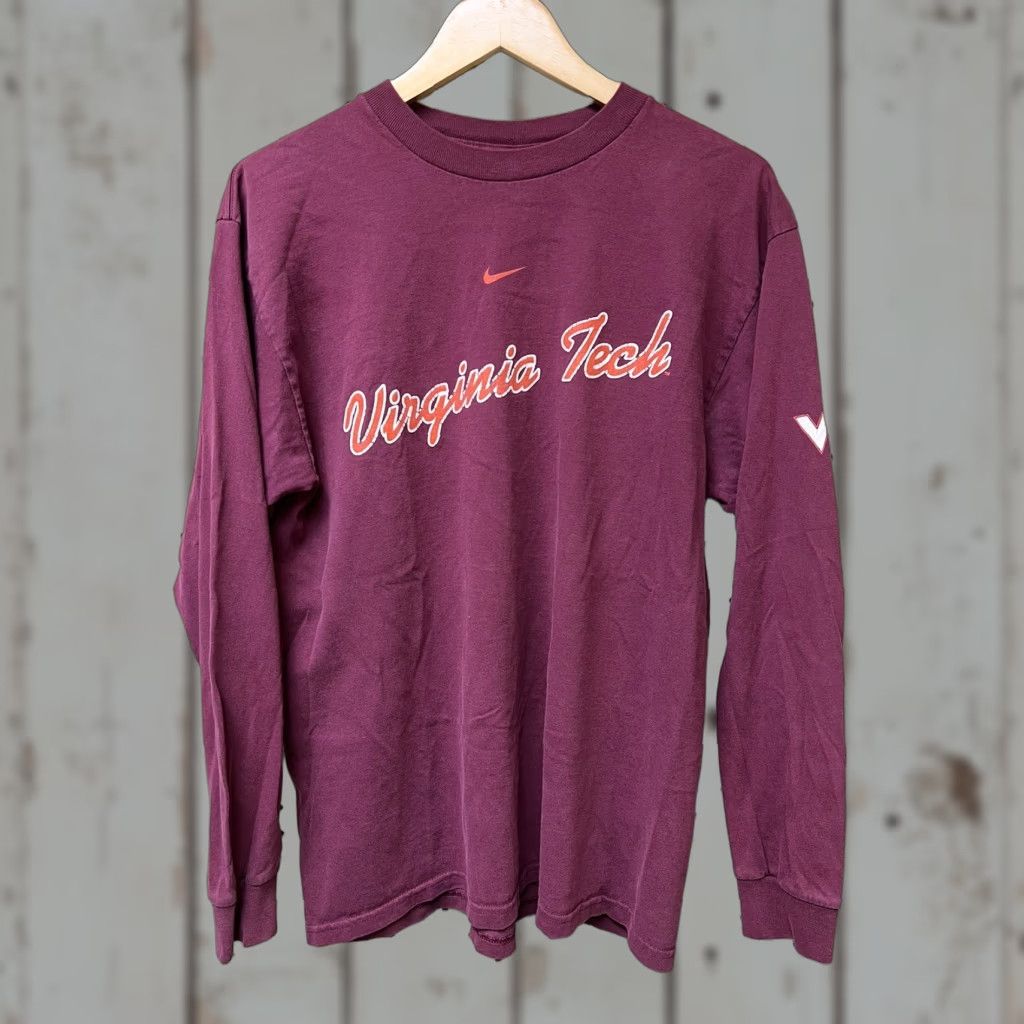 Nike VINTAGE Nike Virginia Tech Hokies T-Shirt Mens M Long Sleeve Maroon Center Swoosh shirts Size US M / EU 48-50 / 2 - 1 Thumbnail