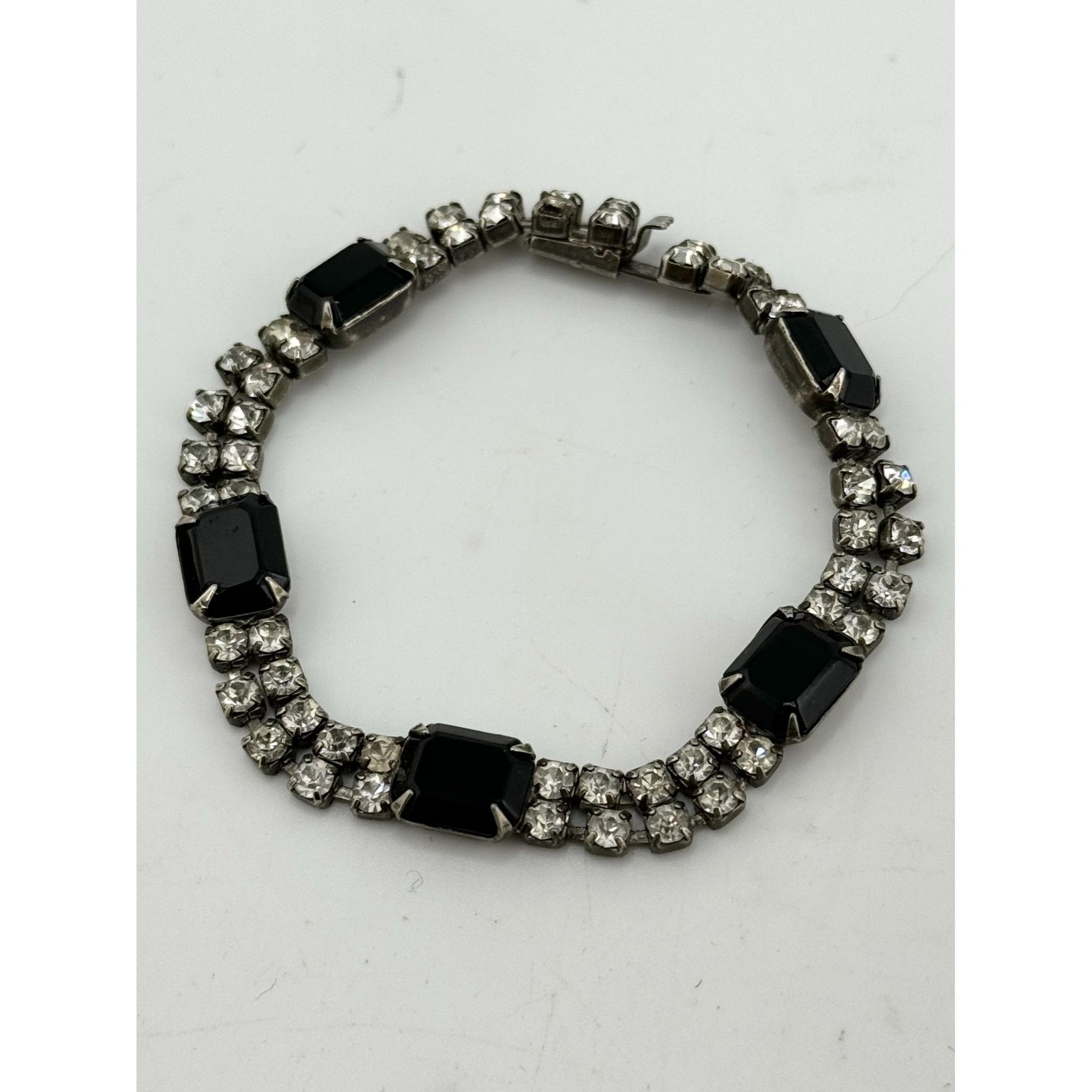 Vintage Vintage black rhinestone bracelet Size ONE SIZE - 3 Thumbnail